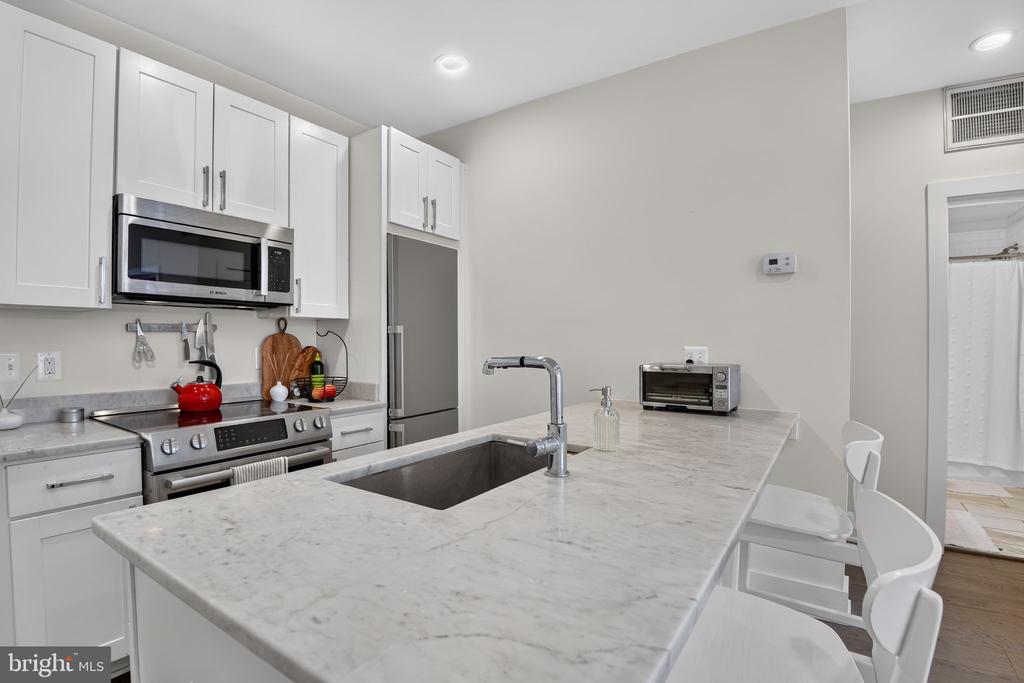1412 CHAPIN STREET NW Unit: 401