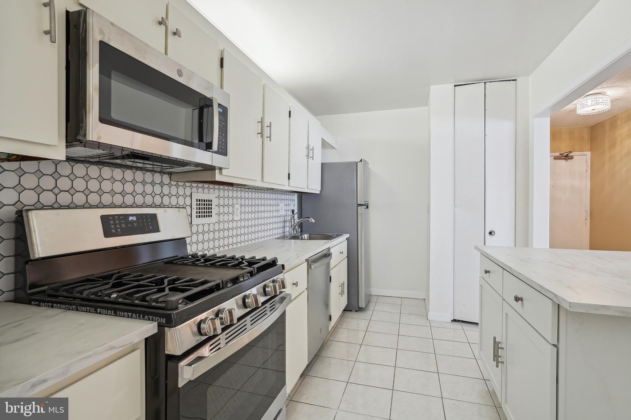 5500 FRIENDSHIP BLVD #1814N