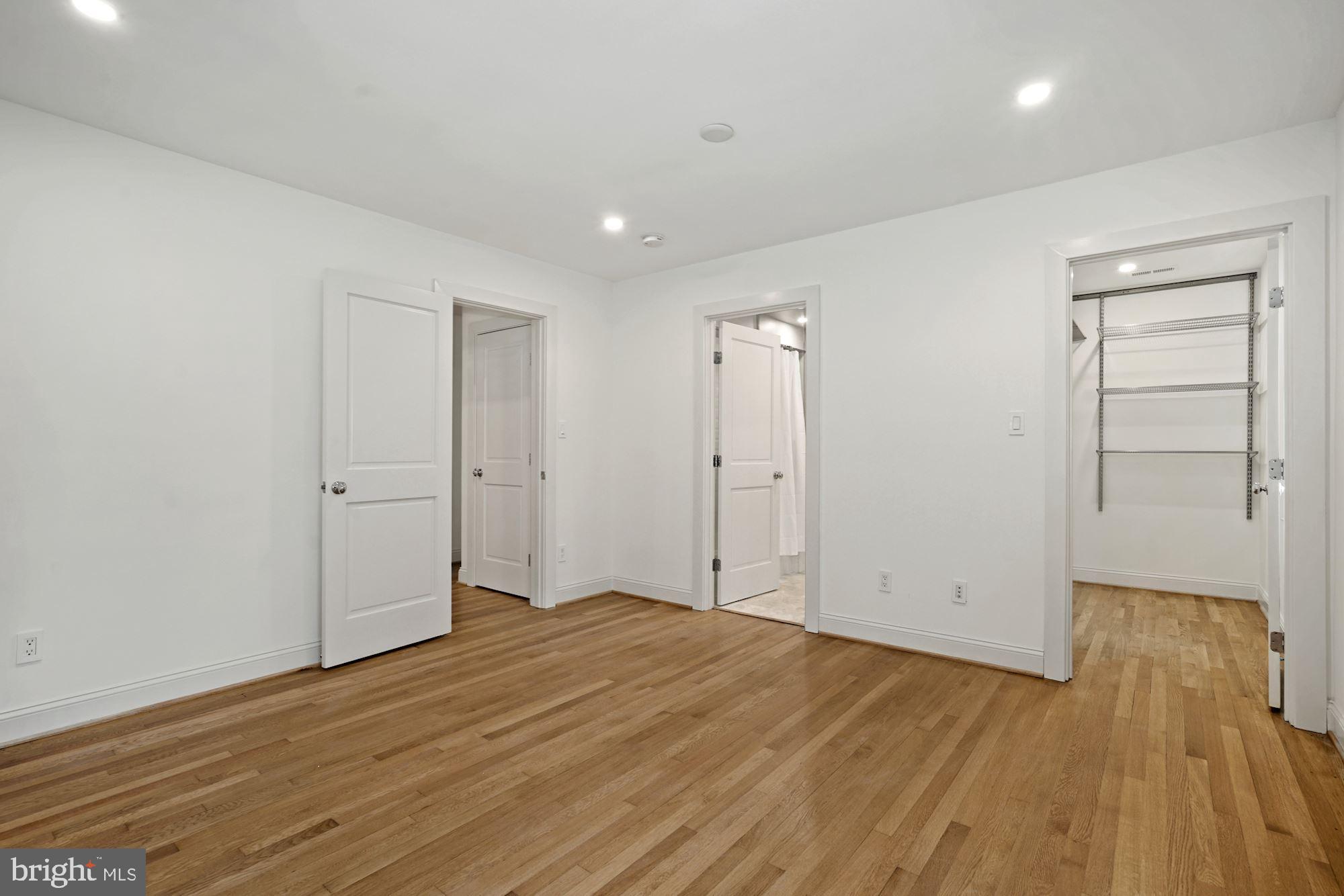 15 IRVING ST