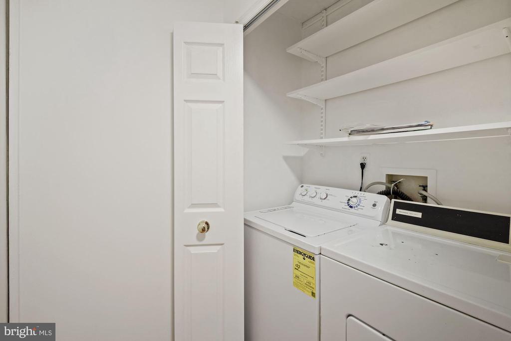 10400 PARTHENON COURT 10400