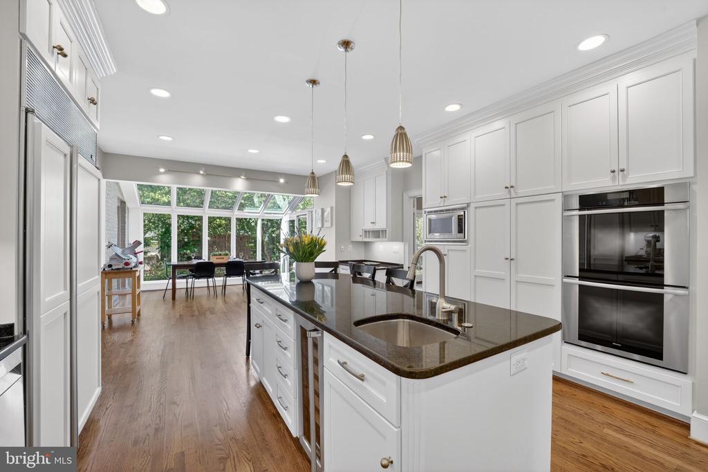 5115 CAPE COD COURT