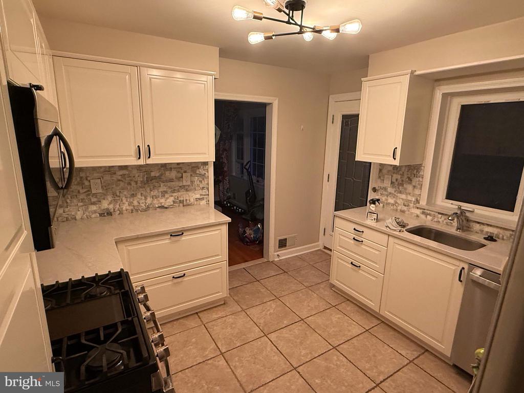 5226 ELLIOTT ROAD