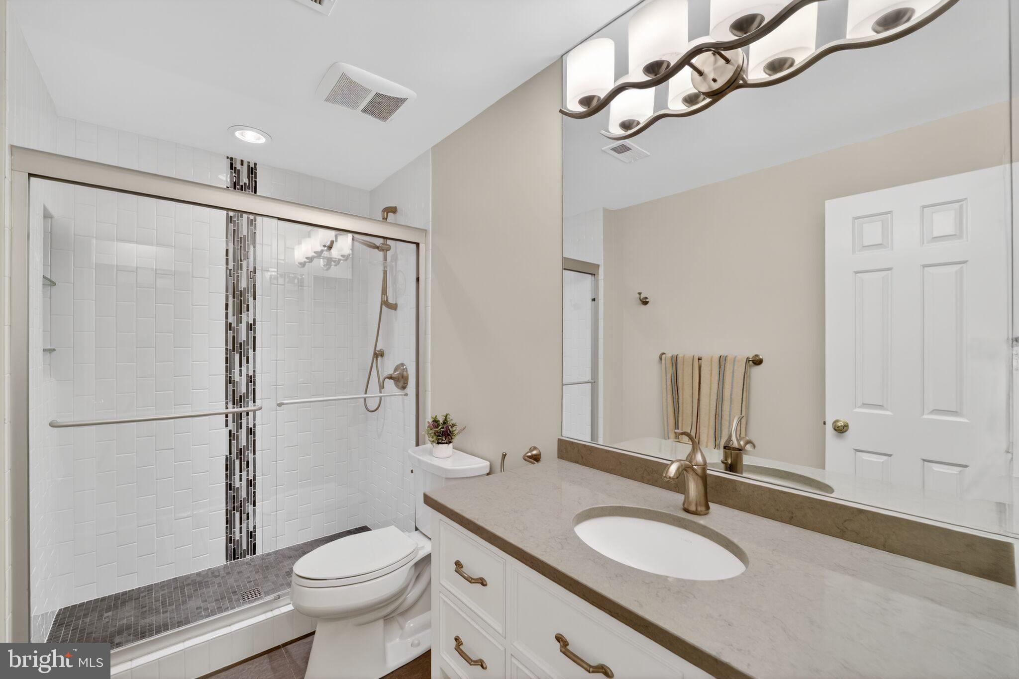 5115 CAPE COD COURT