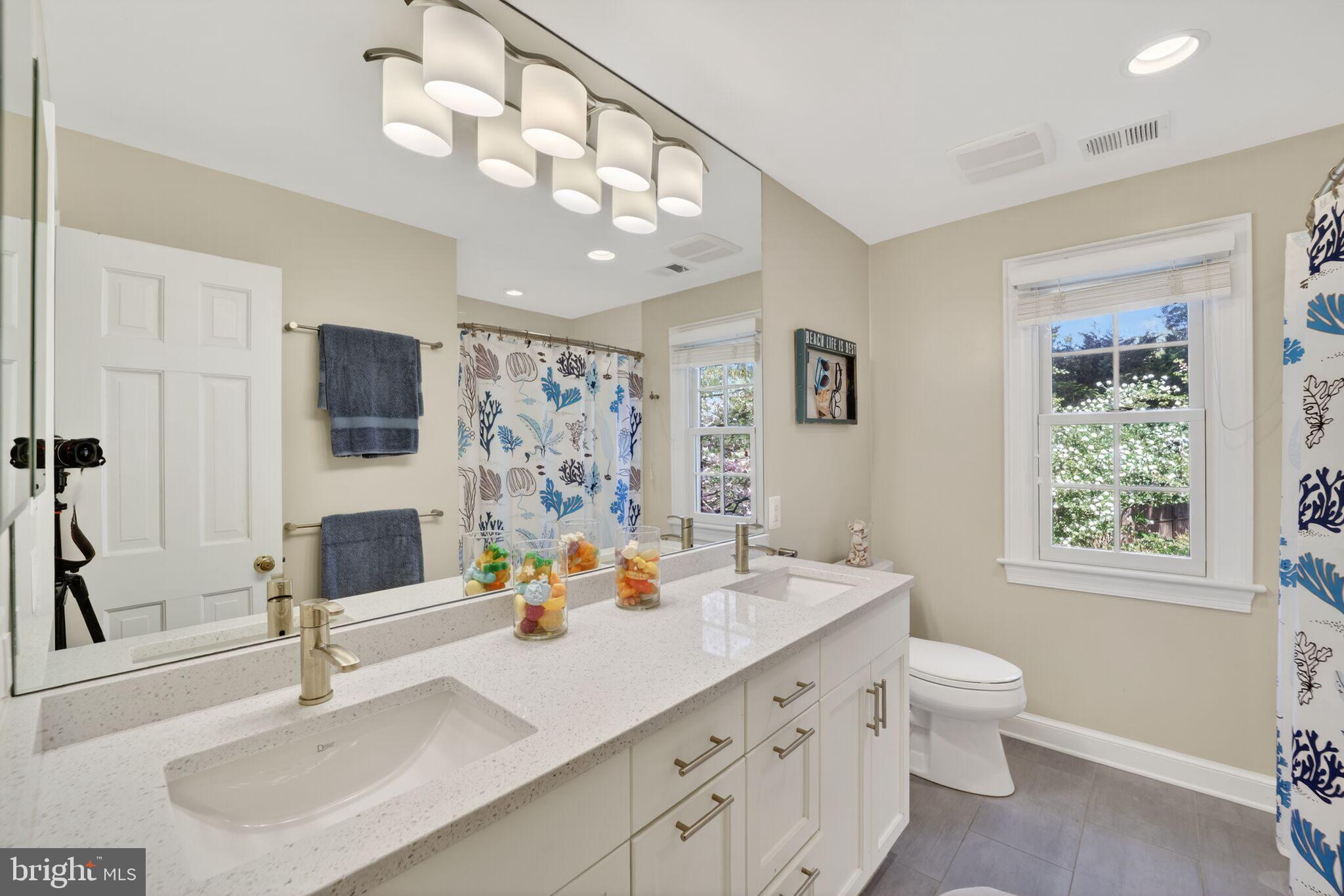 5115 CAPE COD COURT