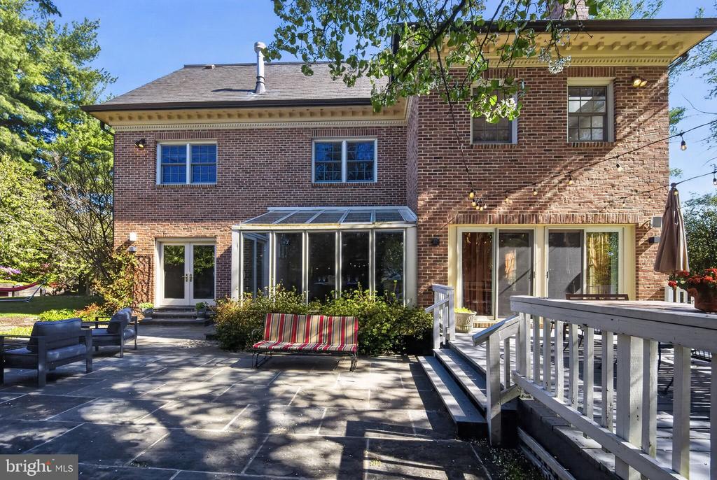 5115 CAPE COD COURT