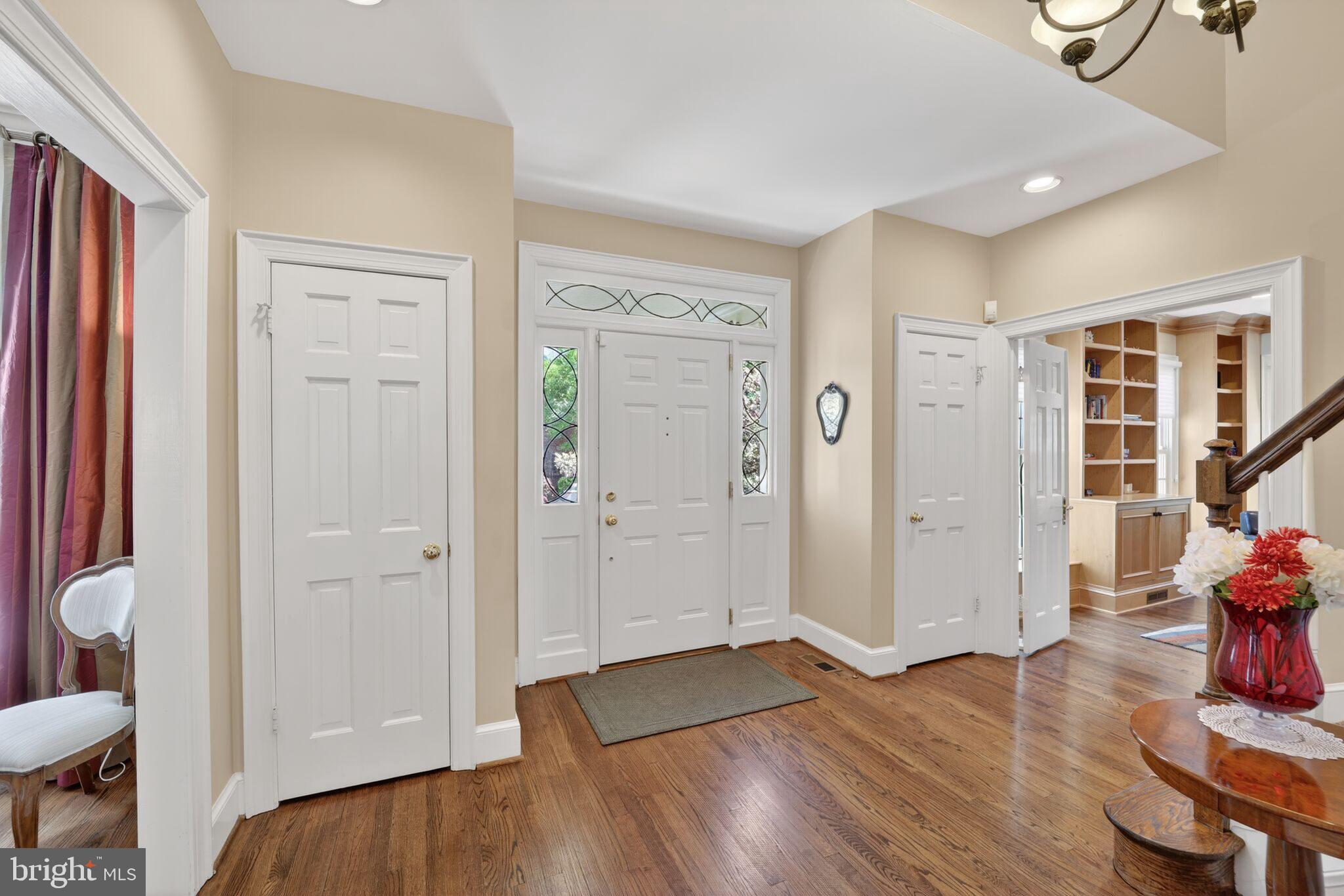 5115 CAPE COD COURT