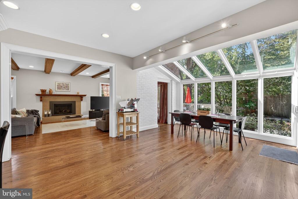 5115 CAPE COD COURT