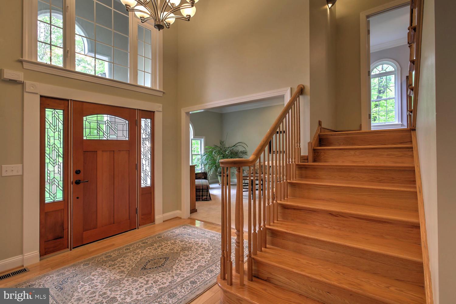 2272 Oakridge Ct