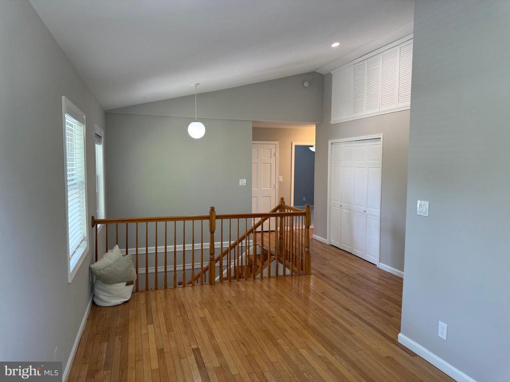 2637 N GREENBRIER STREET