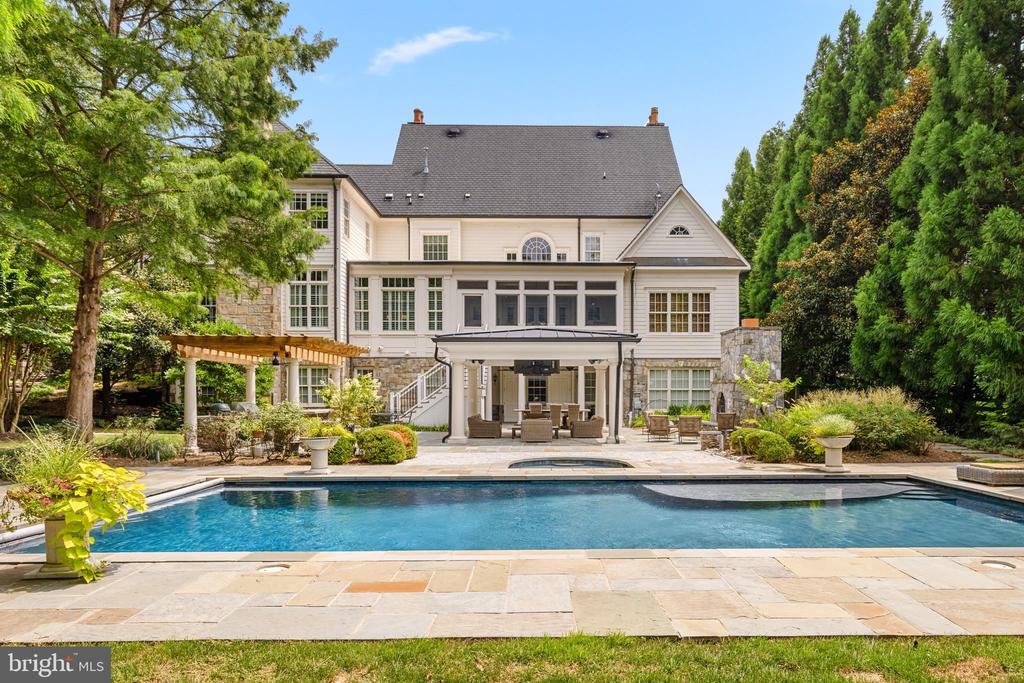 930 DOUGLASS DRIVE