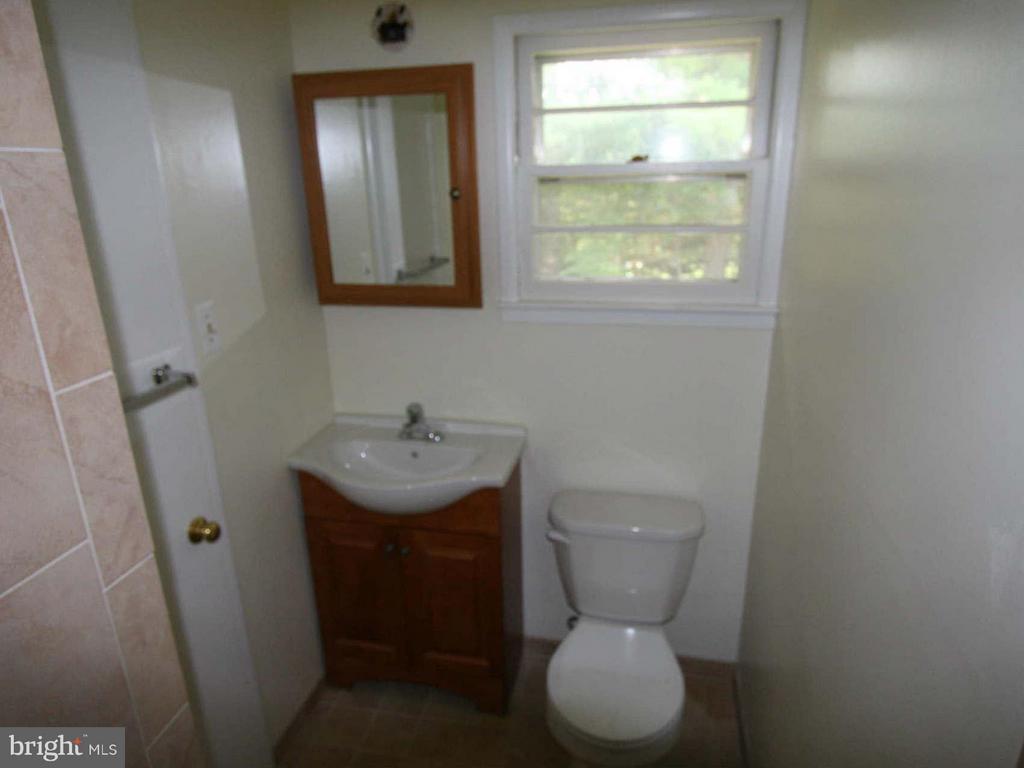 1103 ROBERTA COURT