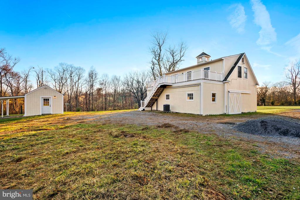 23766 CHAMPE FORD (BARN UNIT) RD