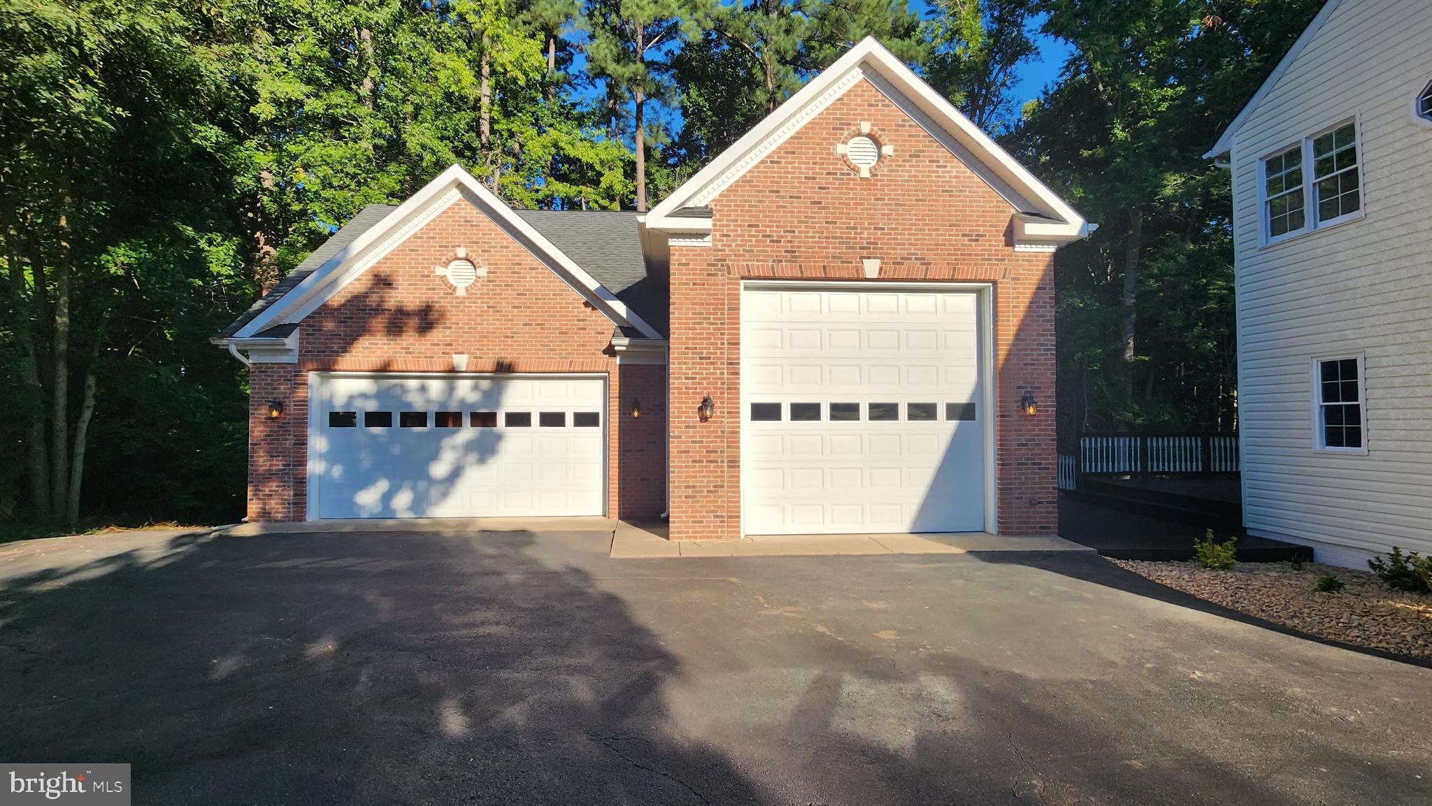 7 Caval Cade LANE