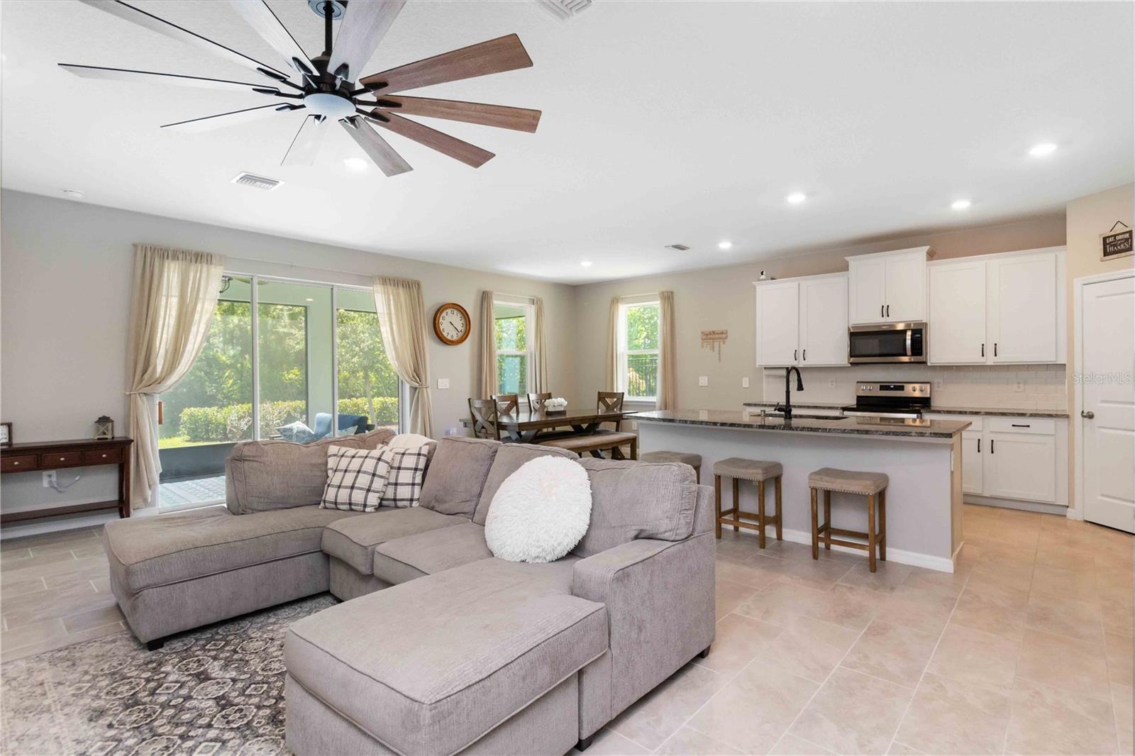 2164 MIDNIGHT PEARL DR