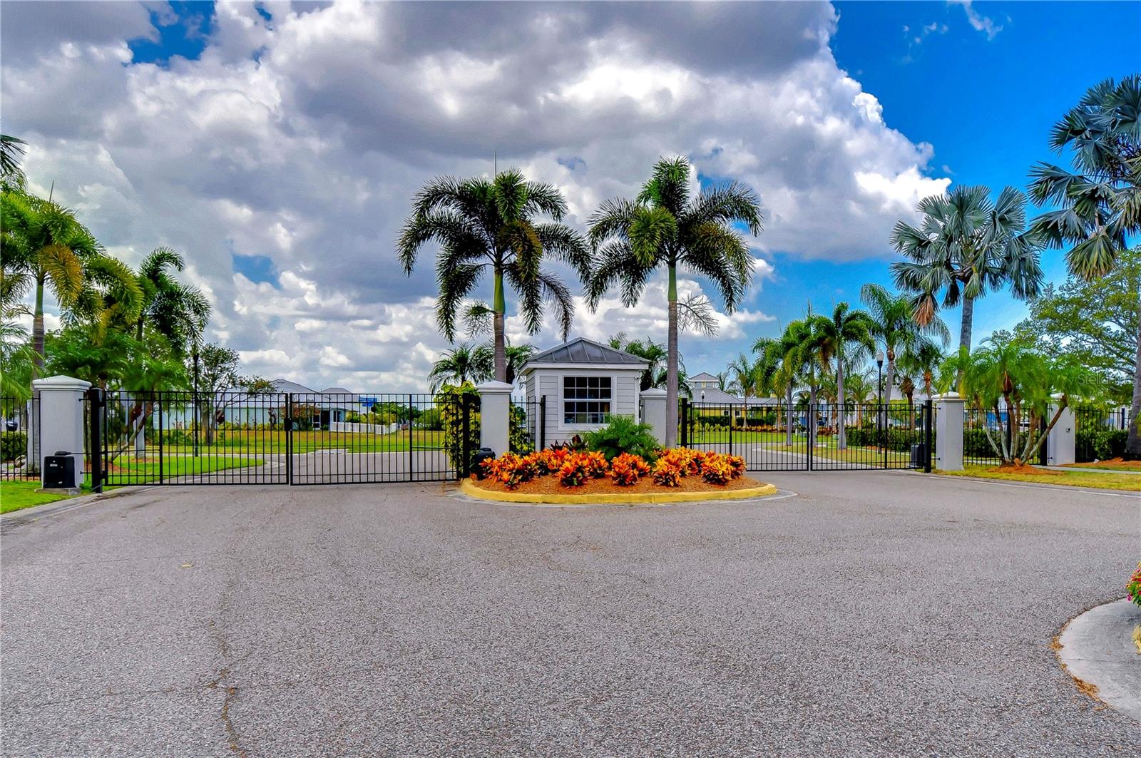 428 BAHAMA GRANDE BLVD