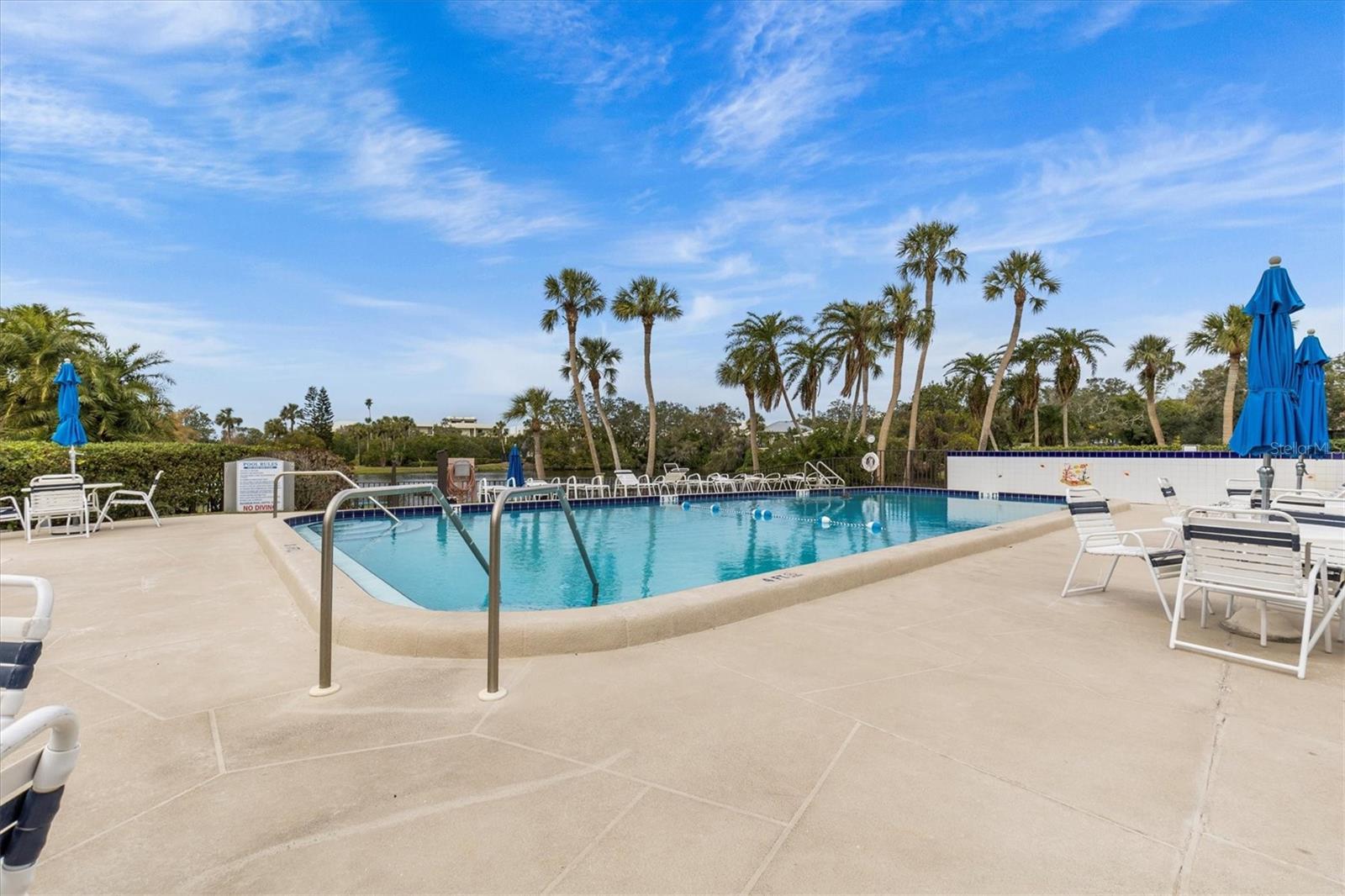 220 BELLEVIEW BLVD #701