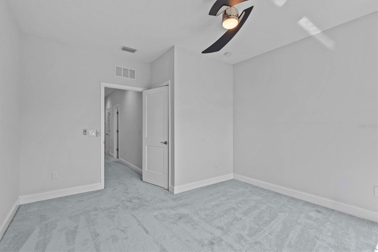 407 BIRDSONG LN