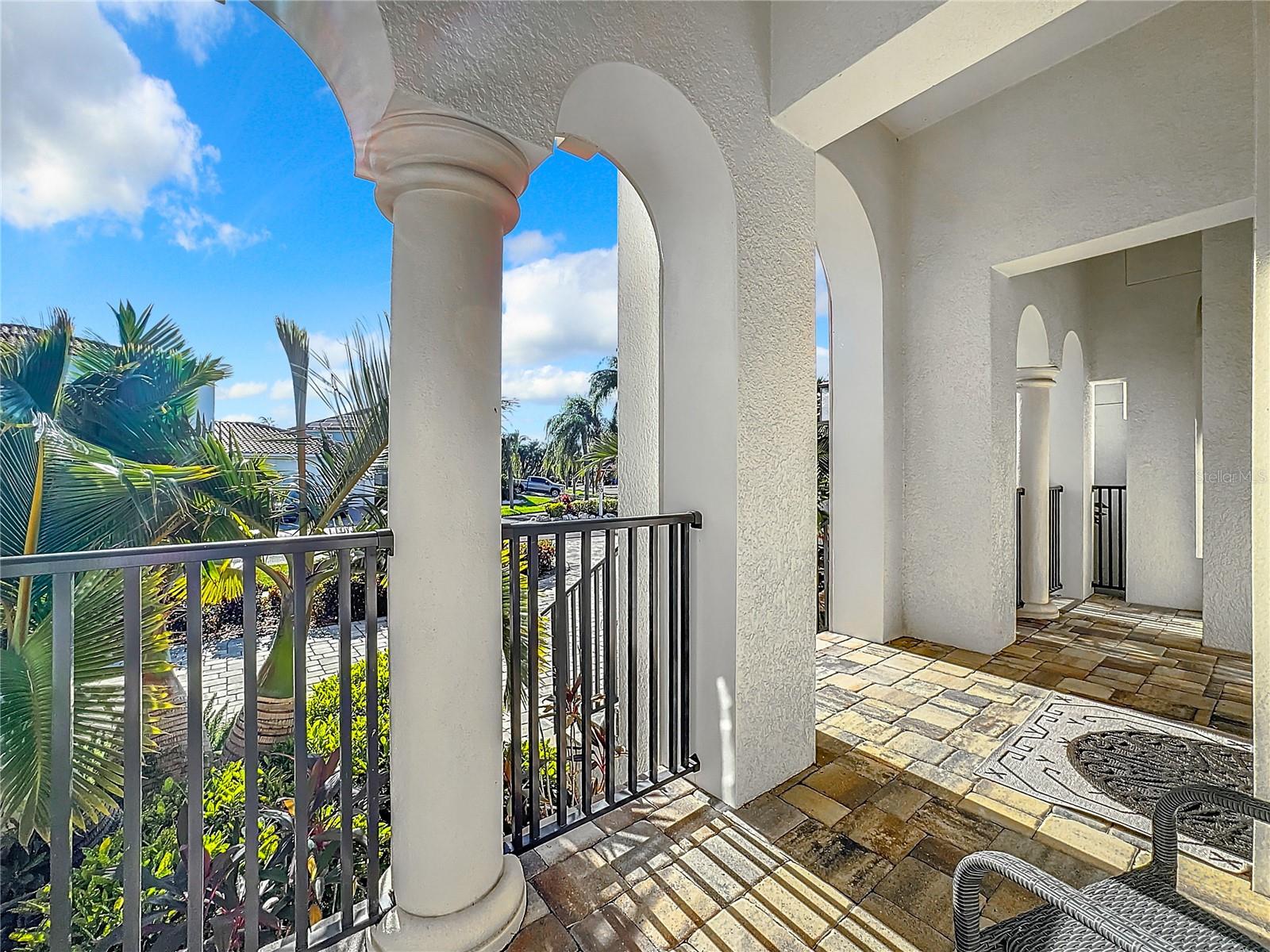 949 SYMPHONY ISLES BLVD