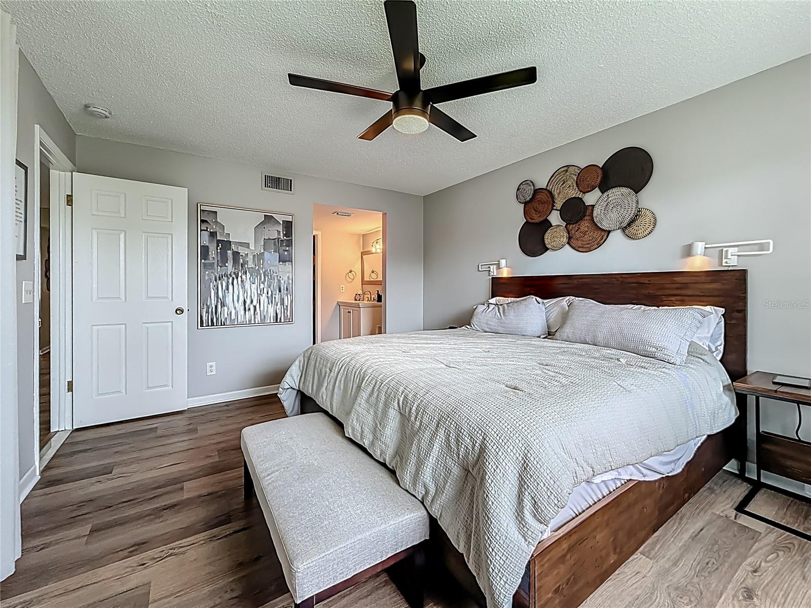 2400 WINDING CREEK BLVD #14-201