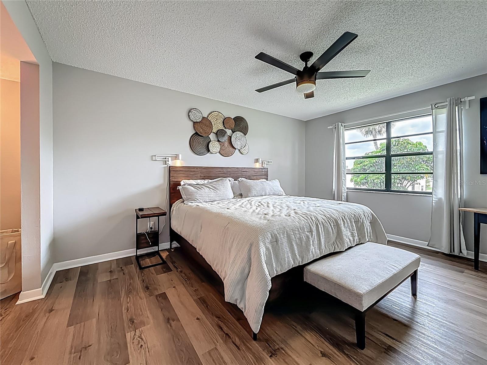 2400 WINDING CREEK BLVD #14-201