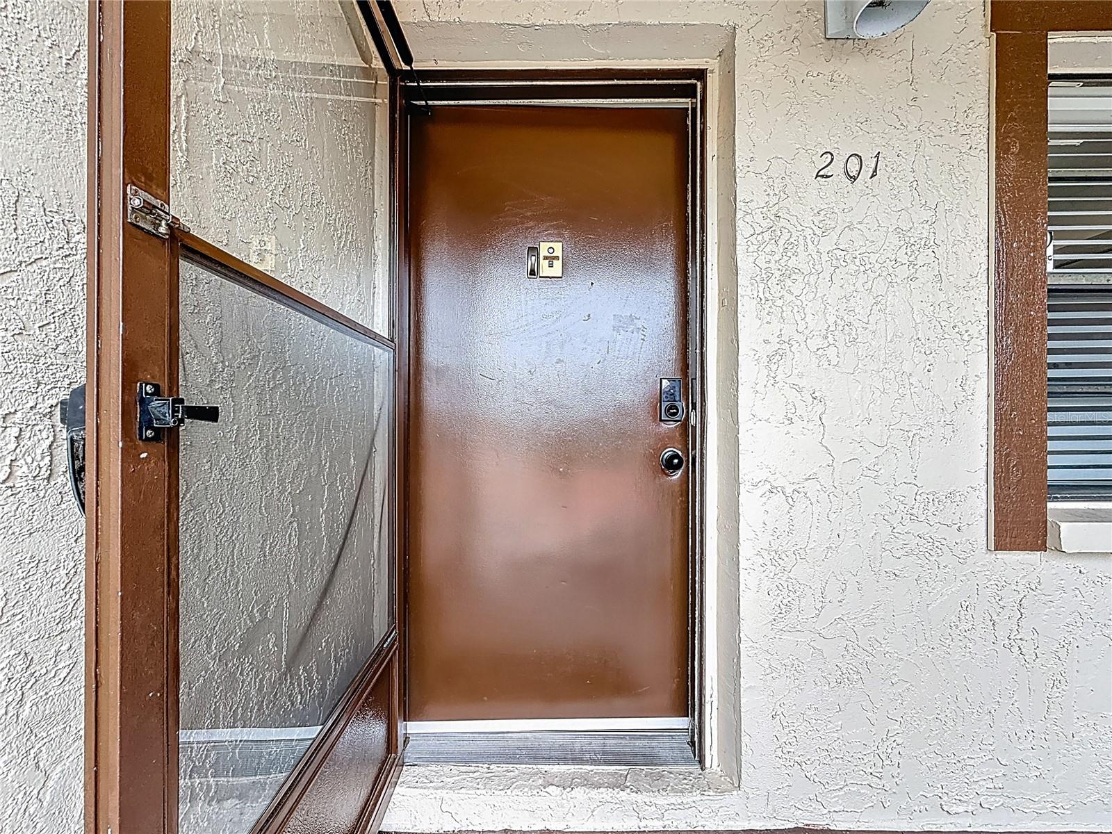 2400 WINDING CREEK BLVD #14-201