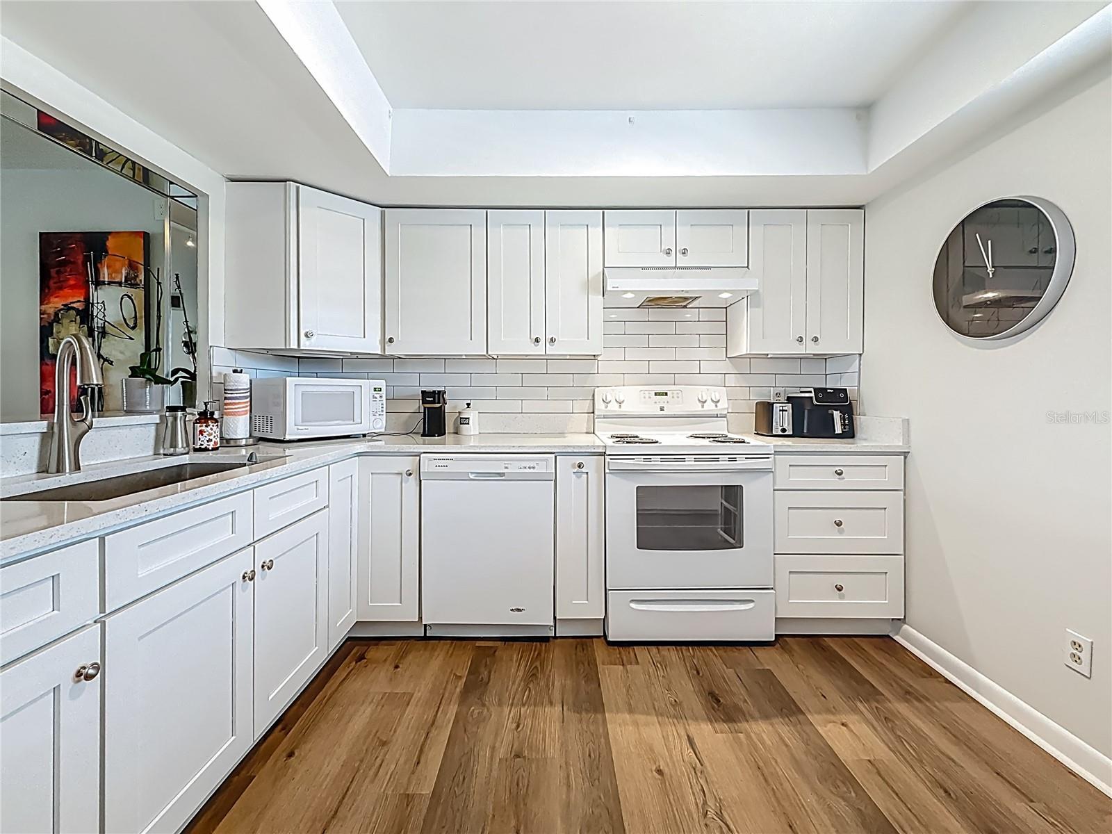 2400 WINDING CREEK BLVD #14-201