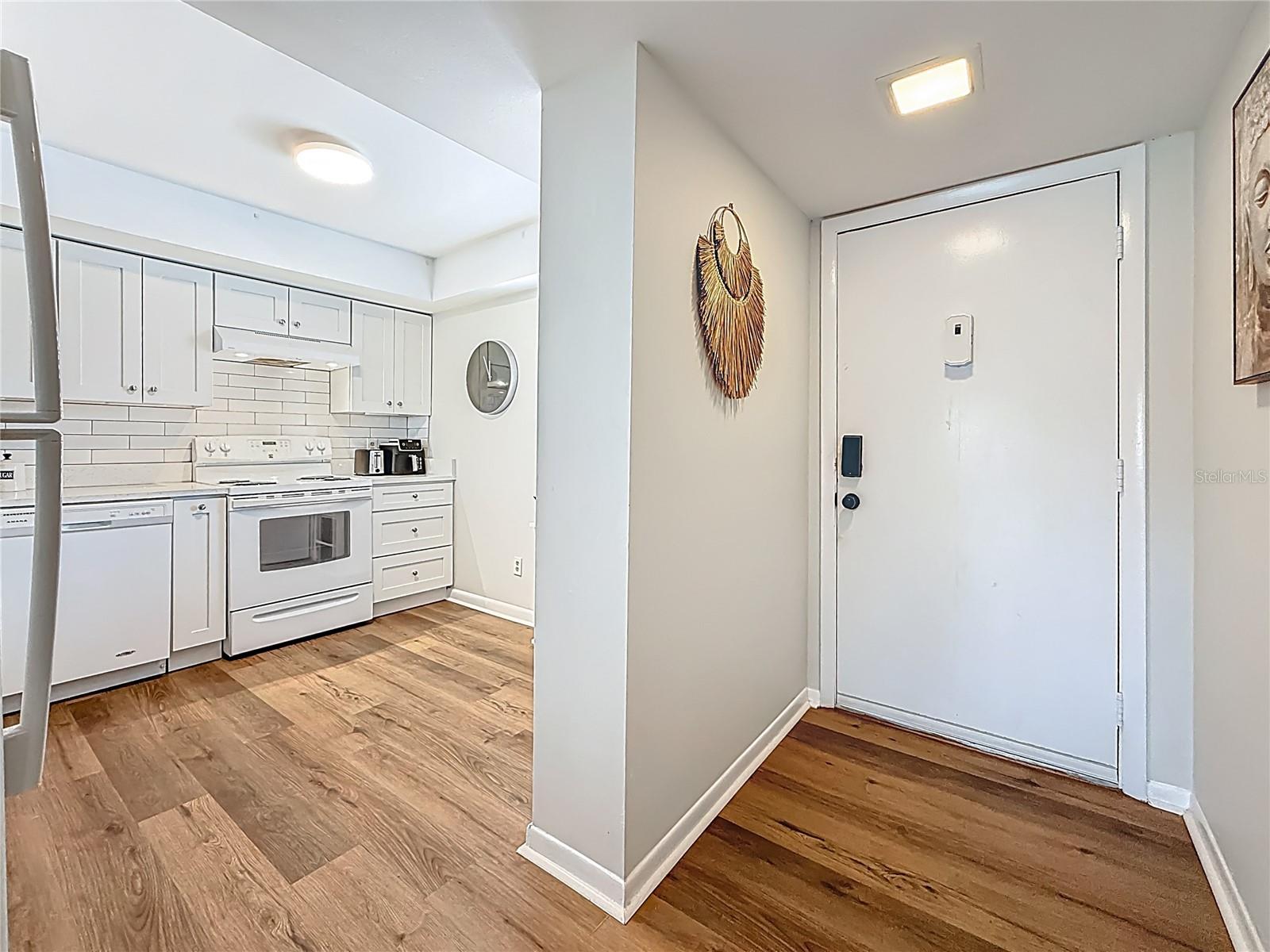 2400 WINDING CREEK BLVD #14-201