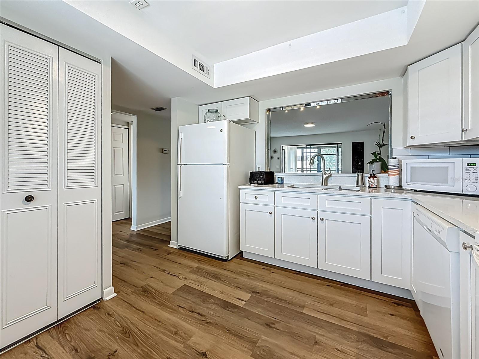 2400 WINDING CREEK BLVD #14-201