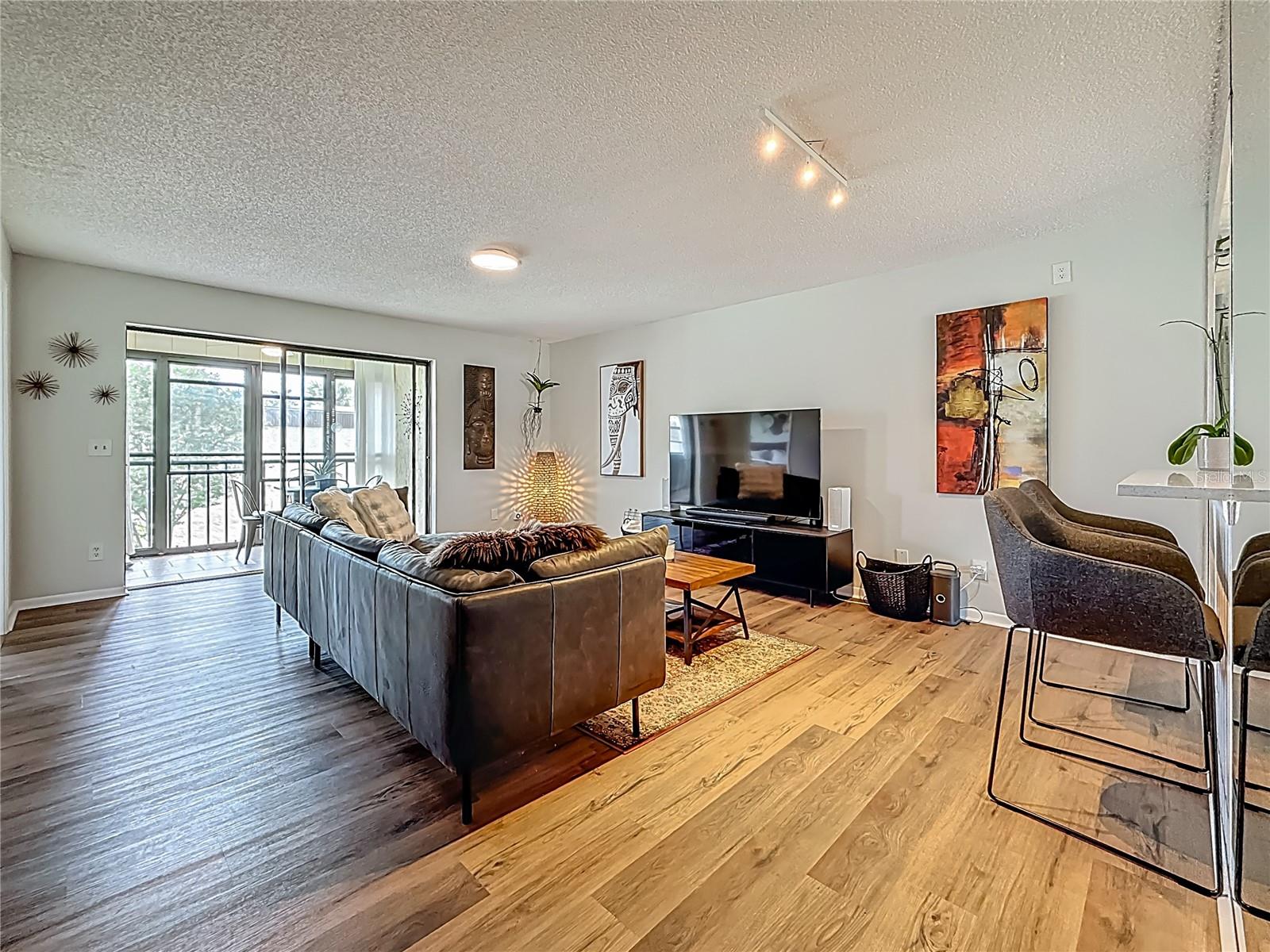 2400 WINDING CREEK BLVD #14-201