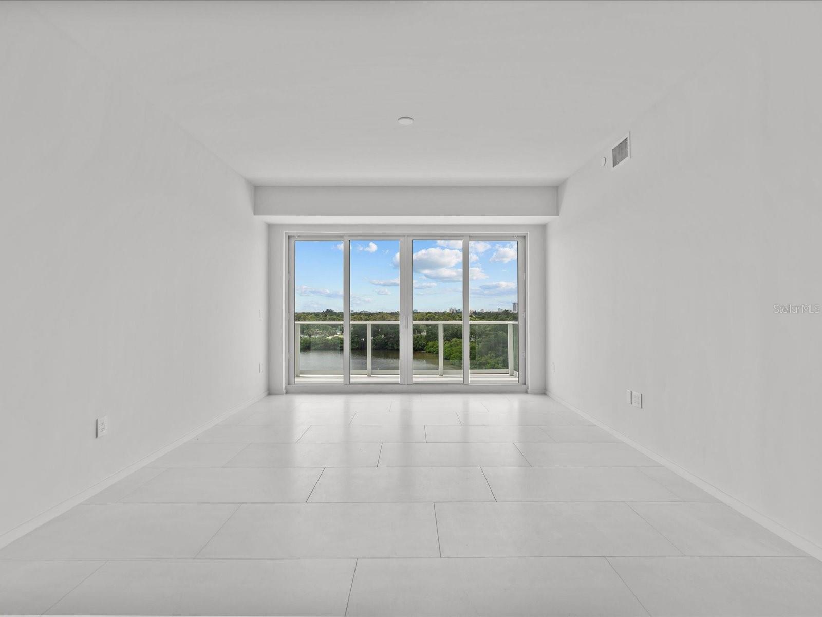 1020 SUNSET POINT RD #611