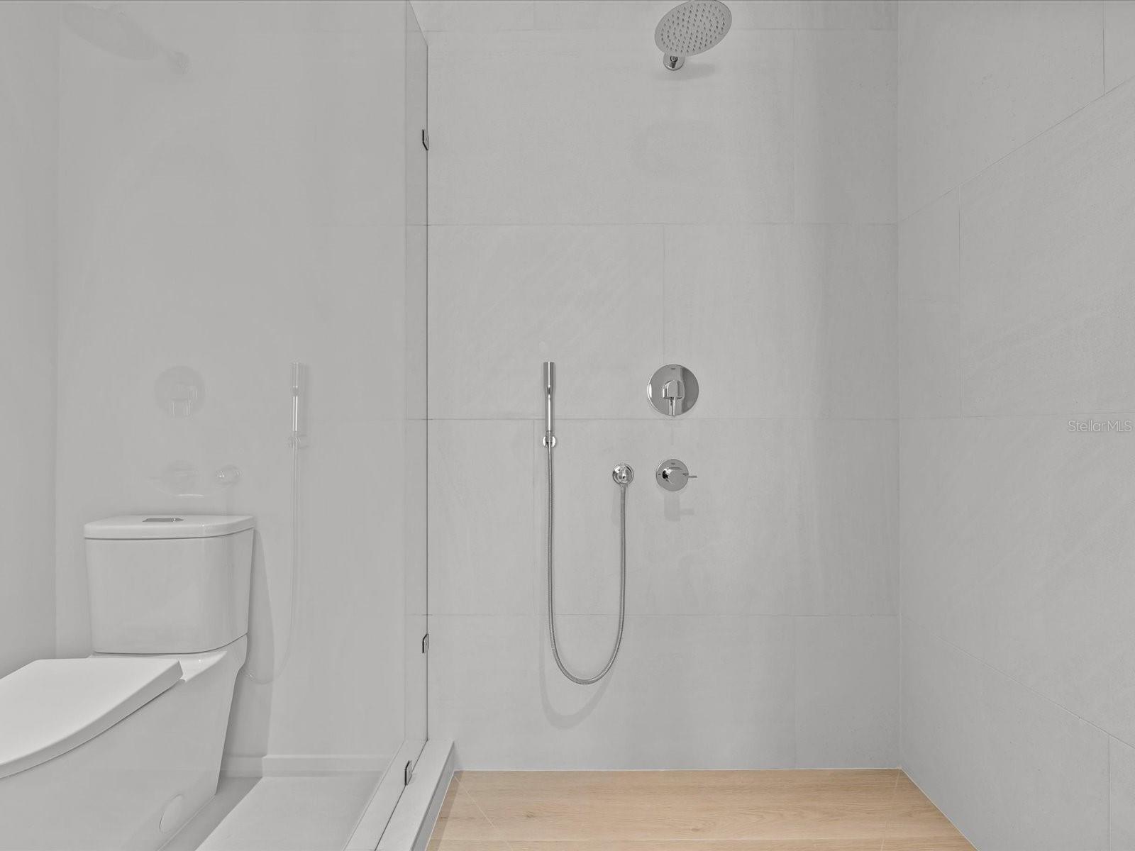 1020 SUNSET POINT RD #611