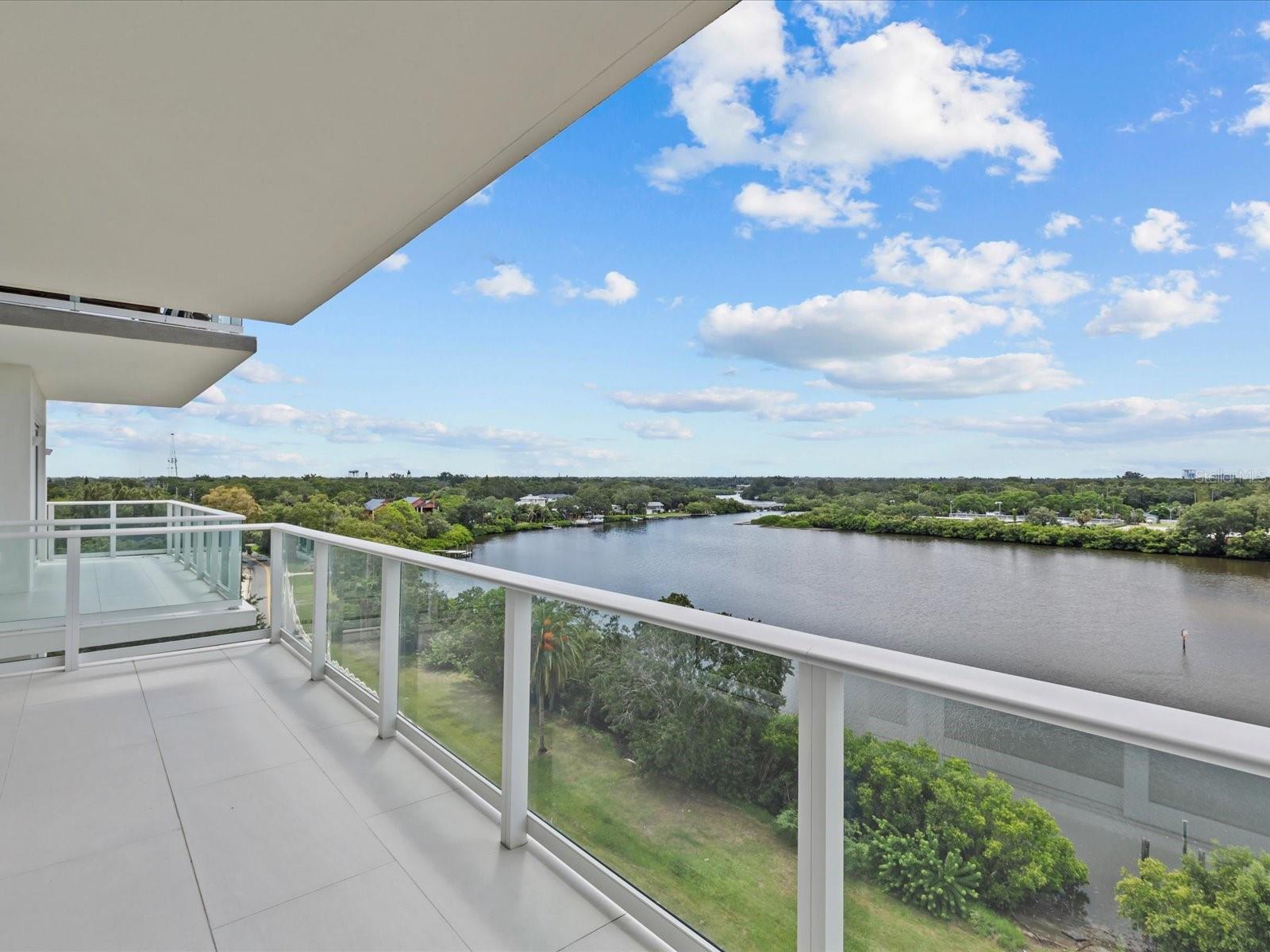 1020 SUNSET POINT RD #611