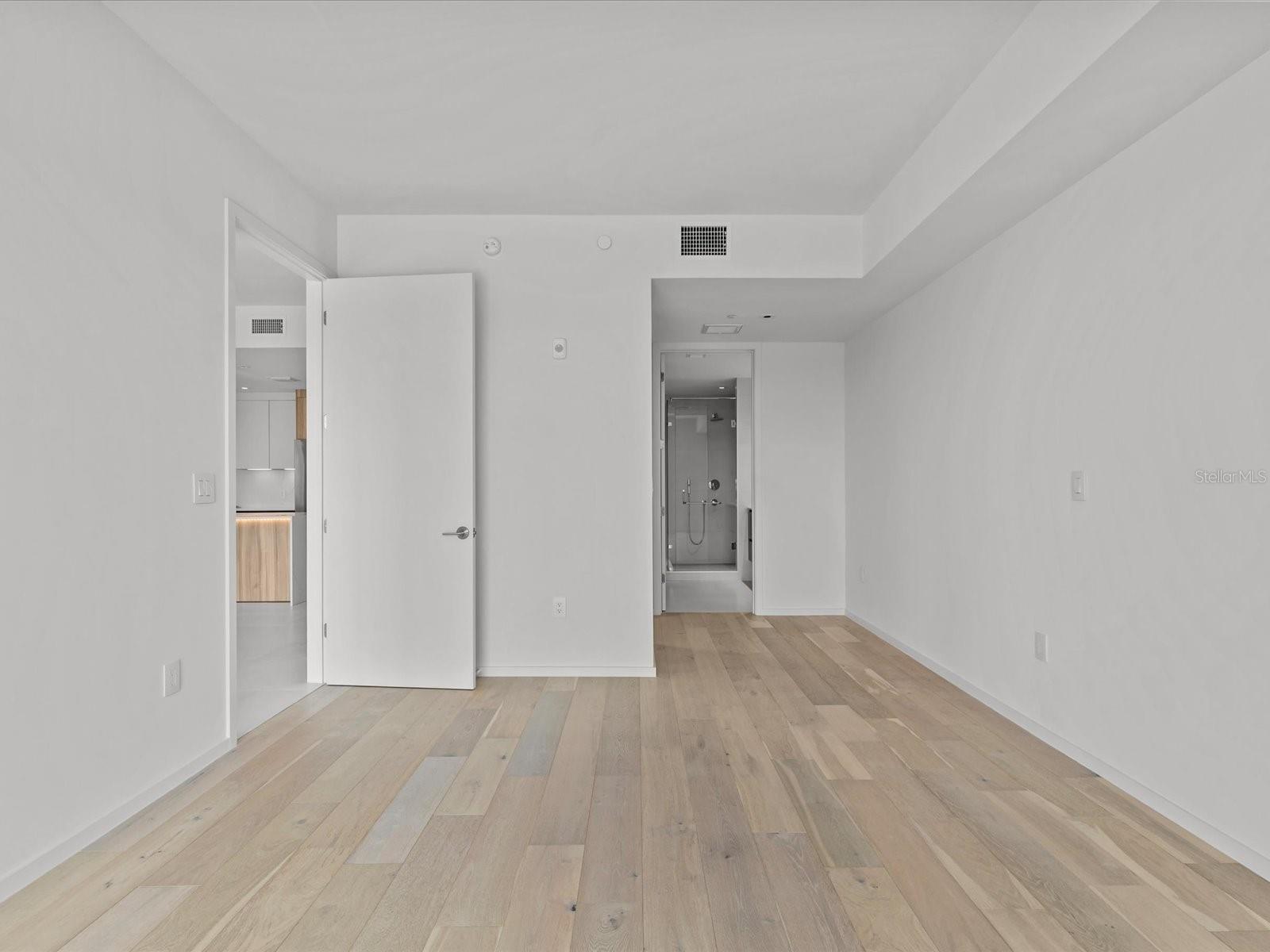 1020 SUNSET POINT RD #611