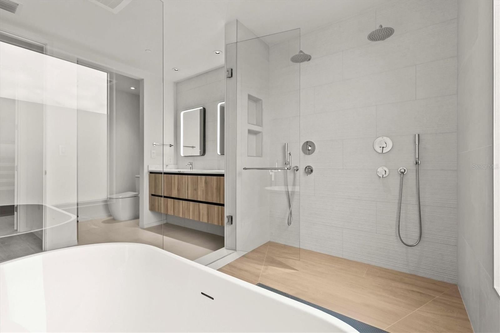 1020 SUNSET POINT RD #108