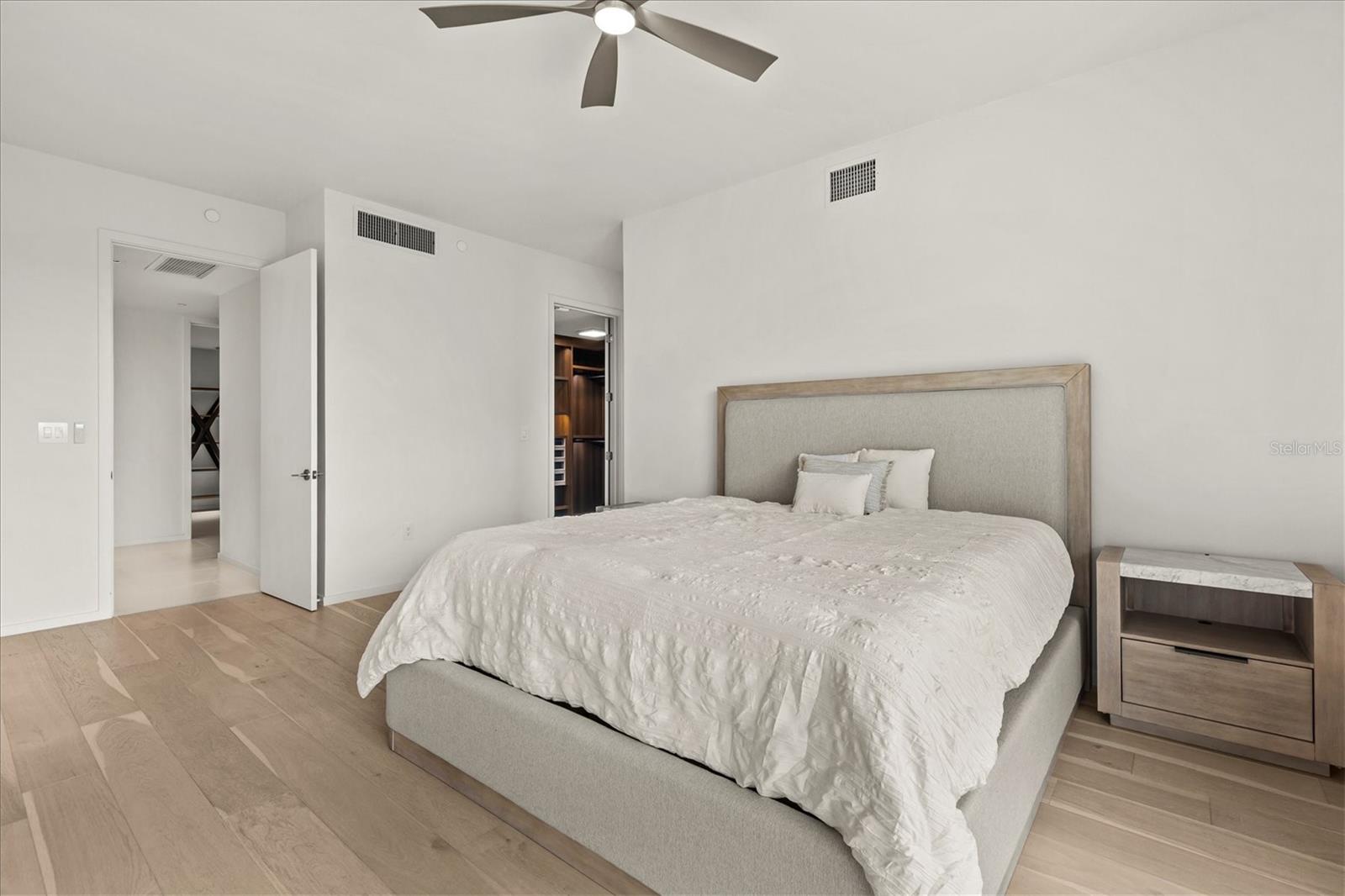 1020 SUNSET POINT RD #108