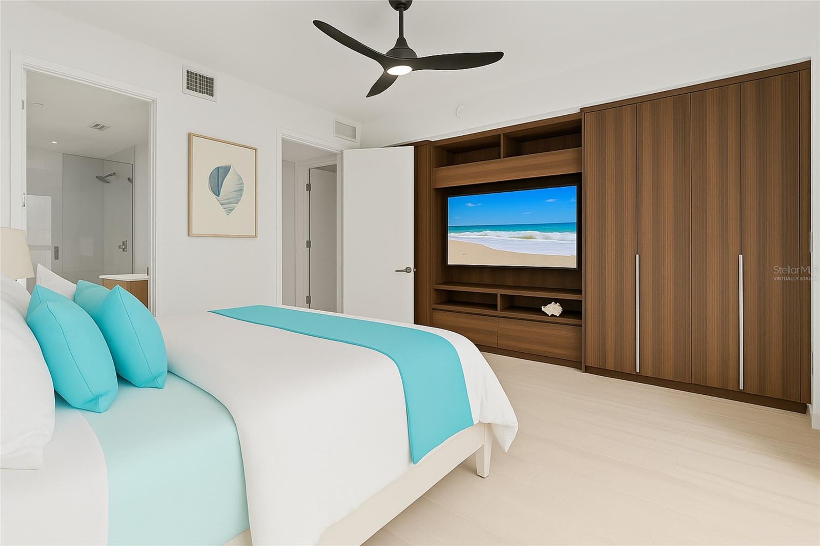 1020 SUNSET POINT RD #108