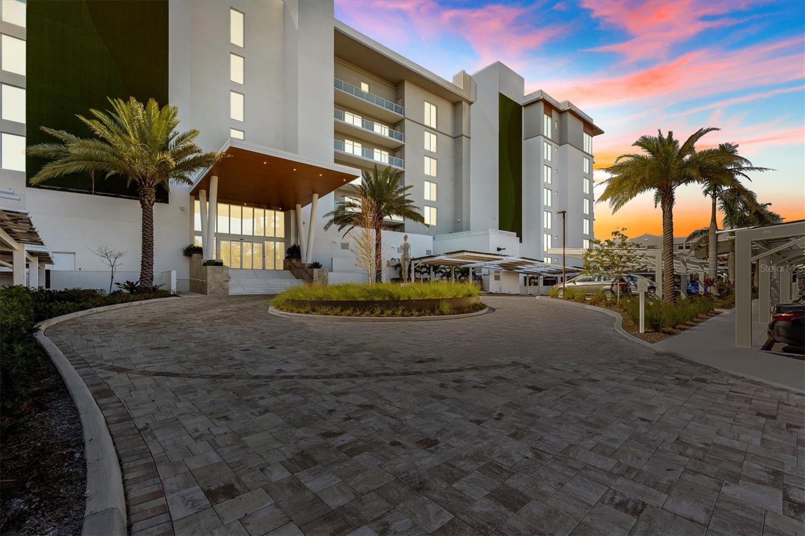 1020 SUNSET POINT RD #108