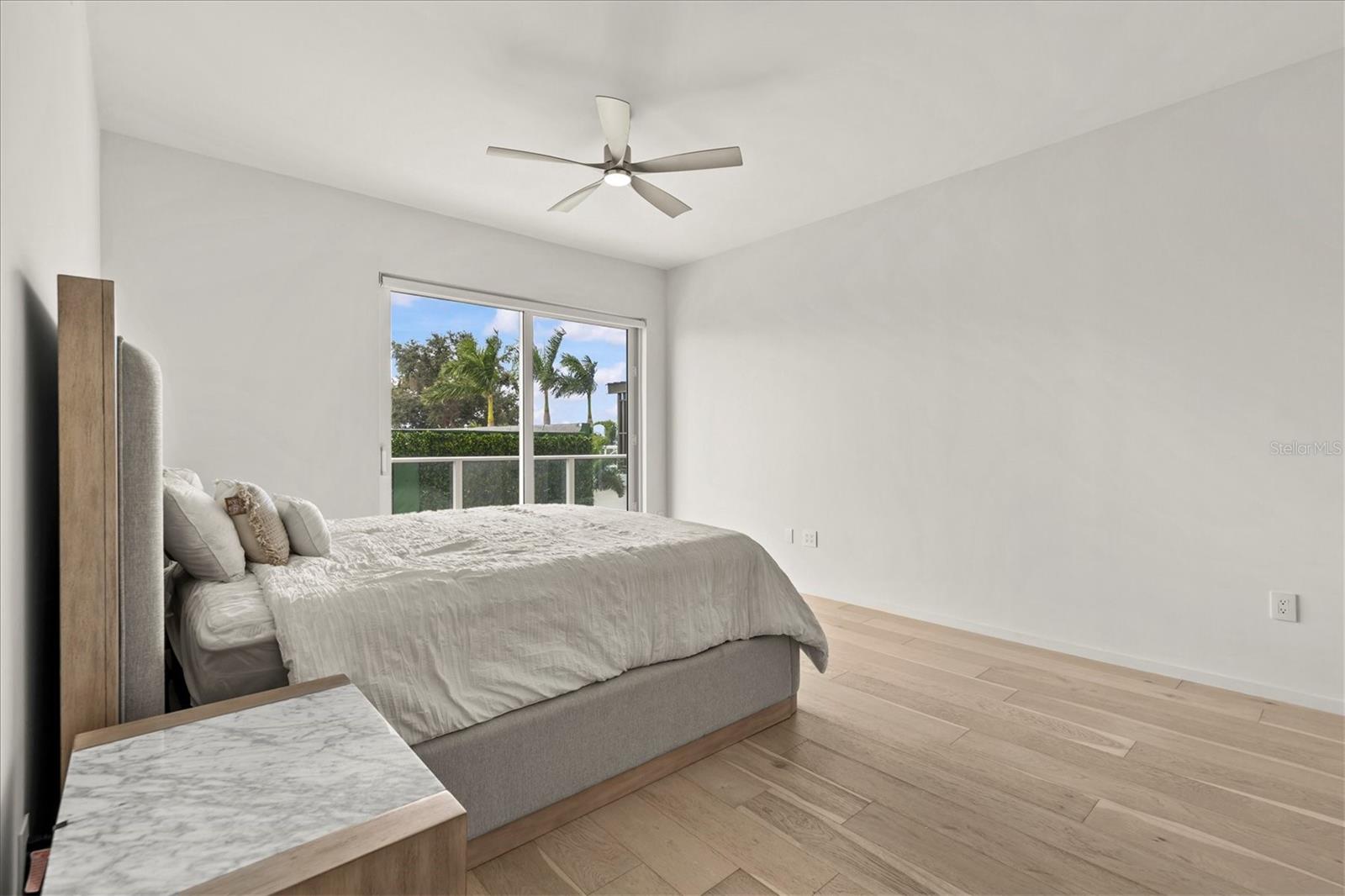 1020 SUNSET POINT RD #108