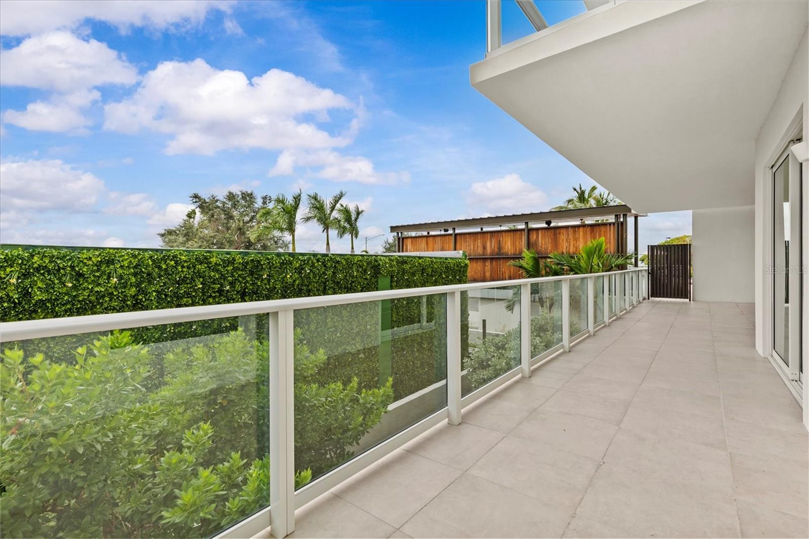 1020 SUNSET POINT RD #108