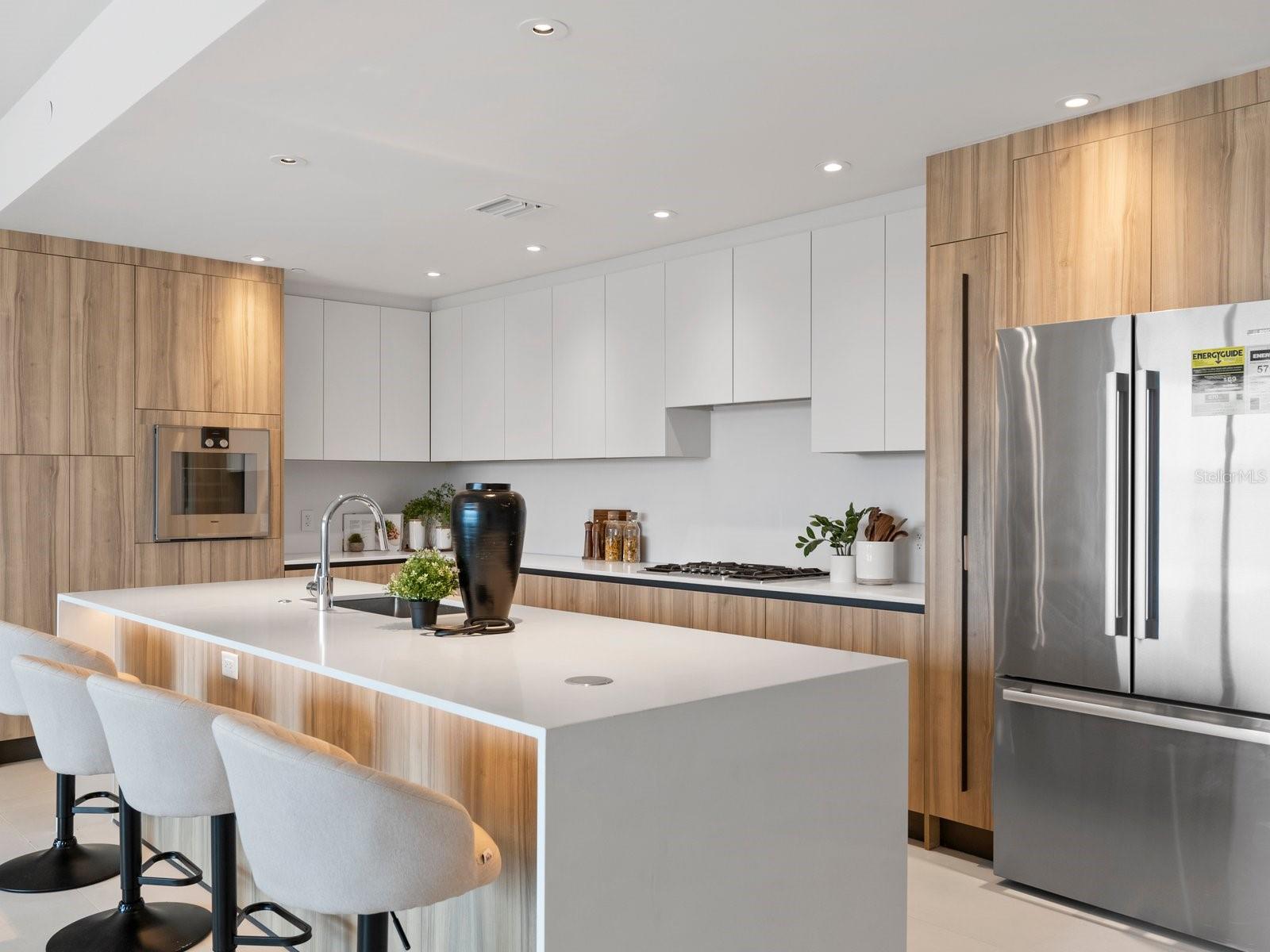 1020 SUNSET POINT RD #410