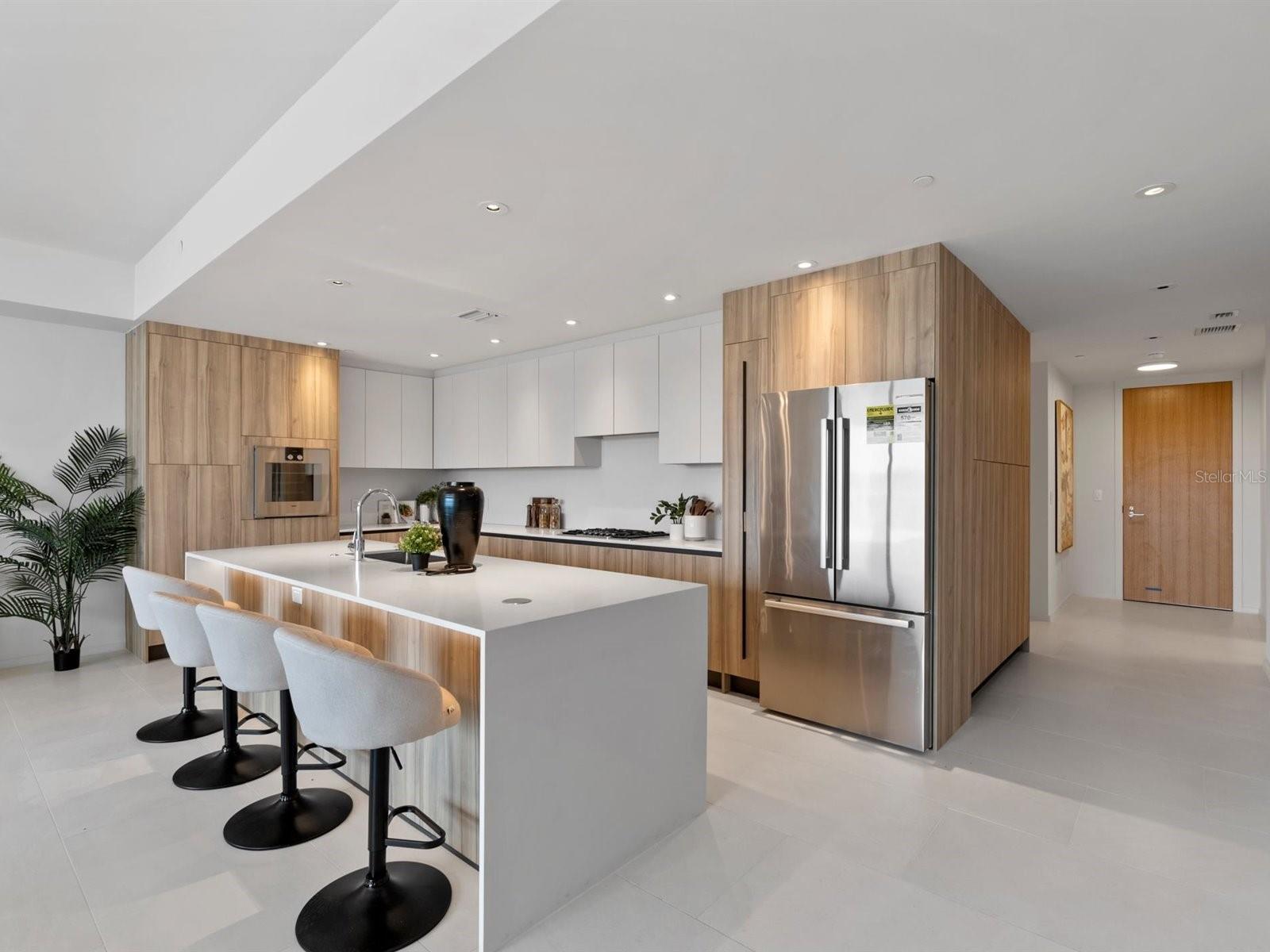 1020 SUNSET POINT RD #410