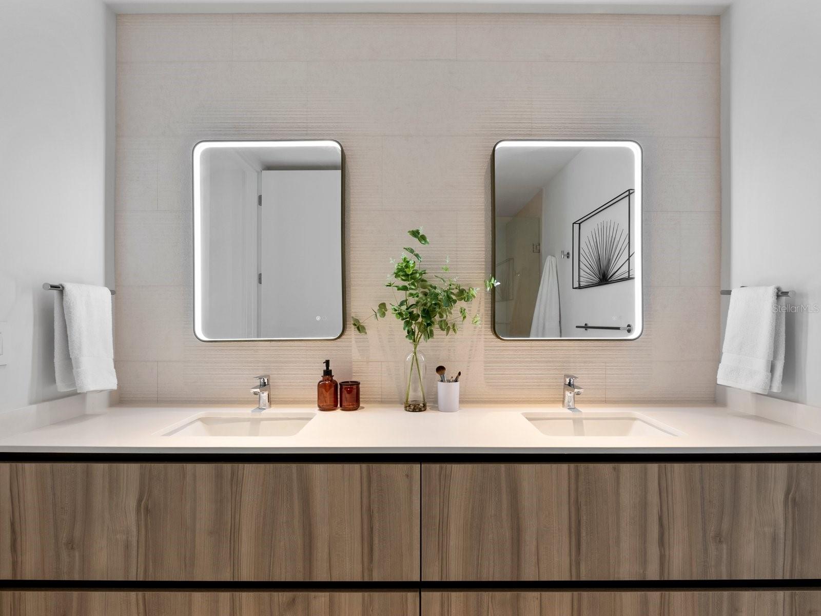 1020 SUNSET POINT RD #410