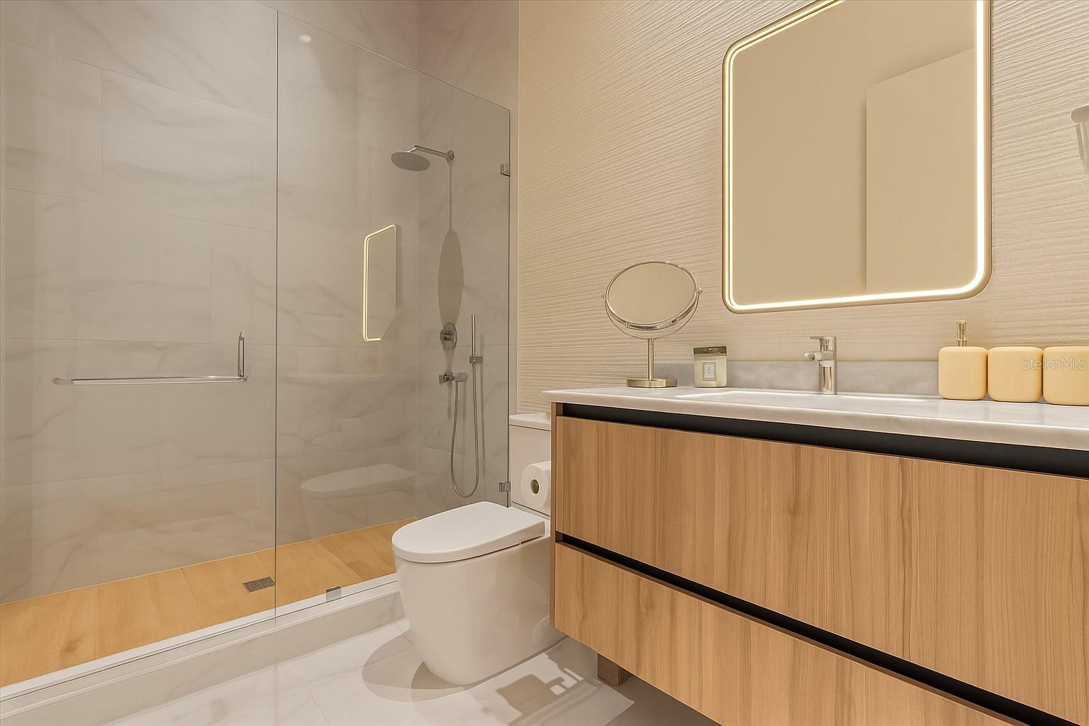 1020 SUNSET POINT RD #703