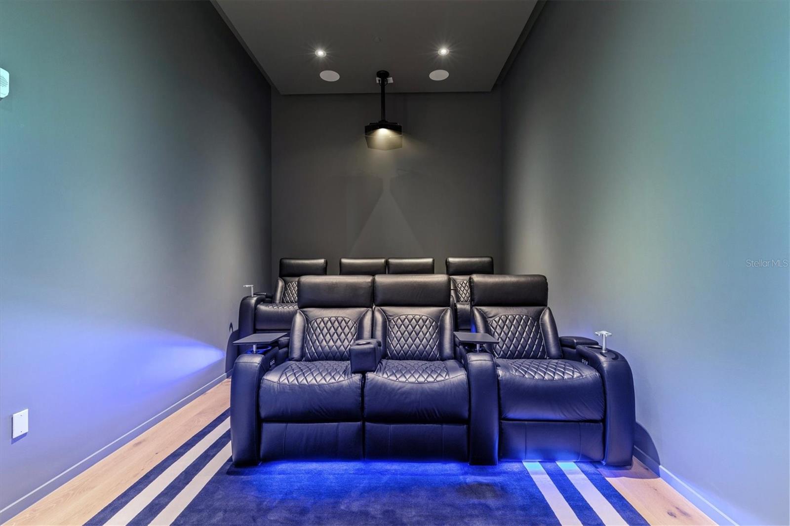 1020 SUNSET POINT RD #703