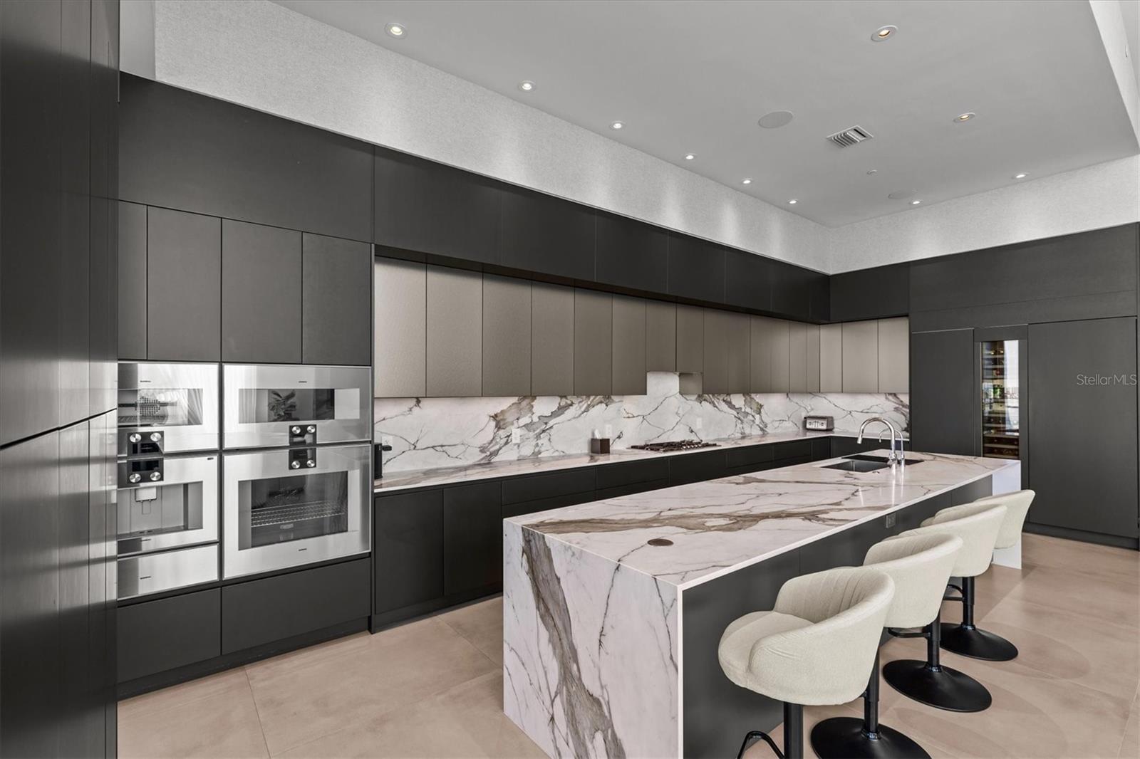 1020 SUNSET POINT RD #703