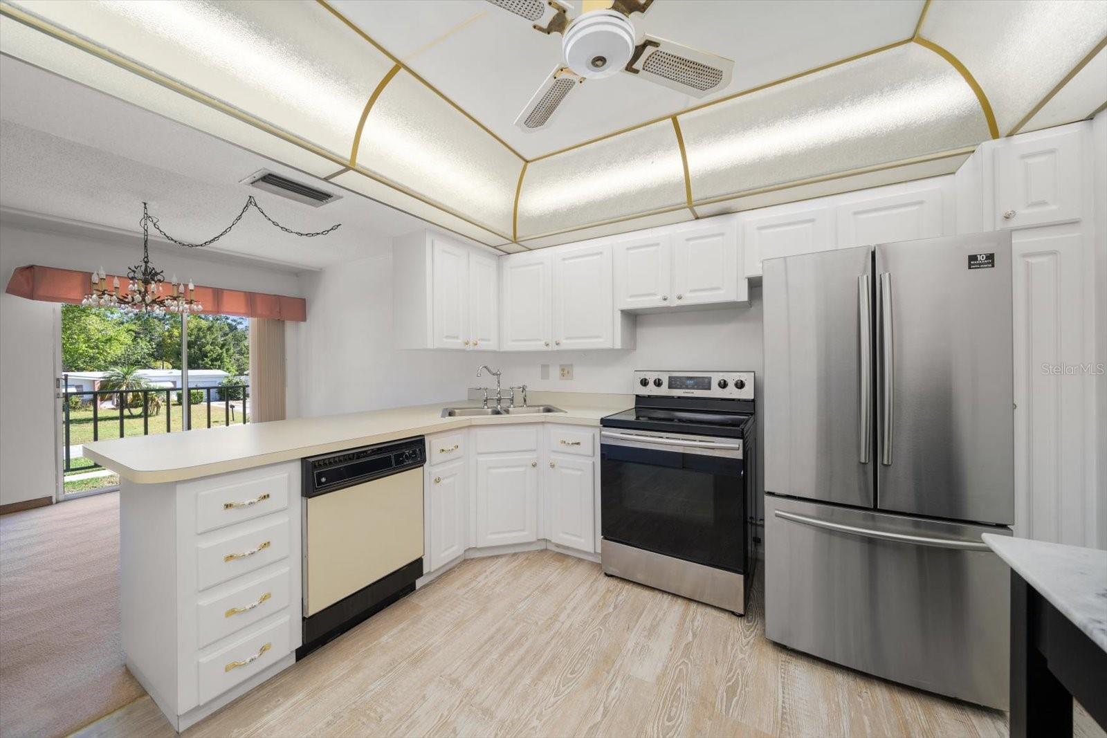 1655 S HIGHLAND AVE #D238