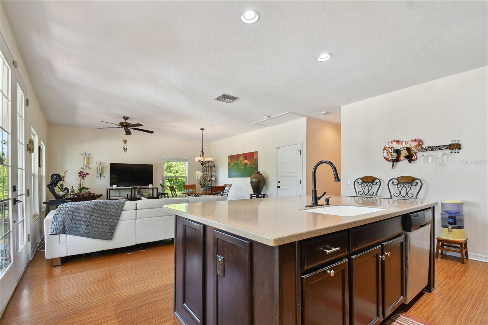 395 ULELAH AVE