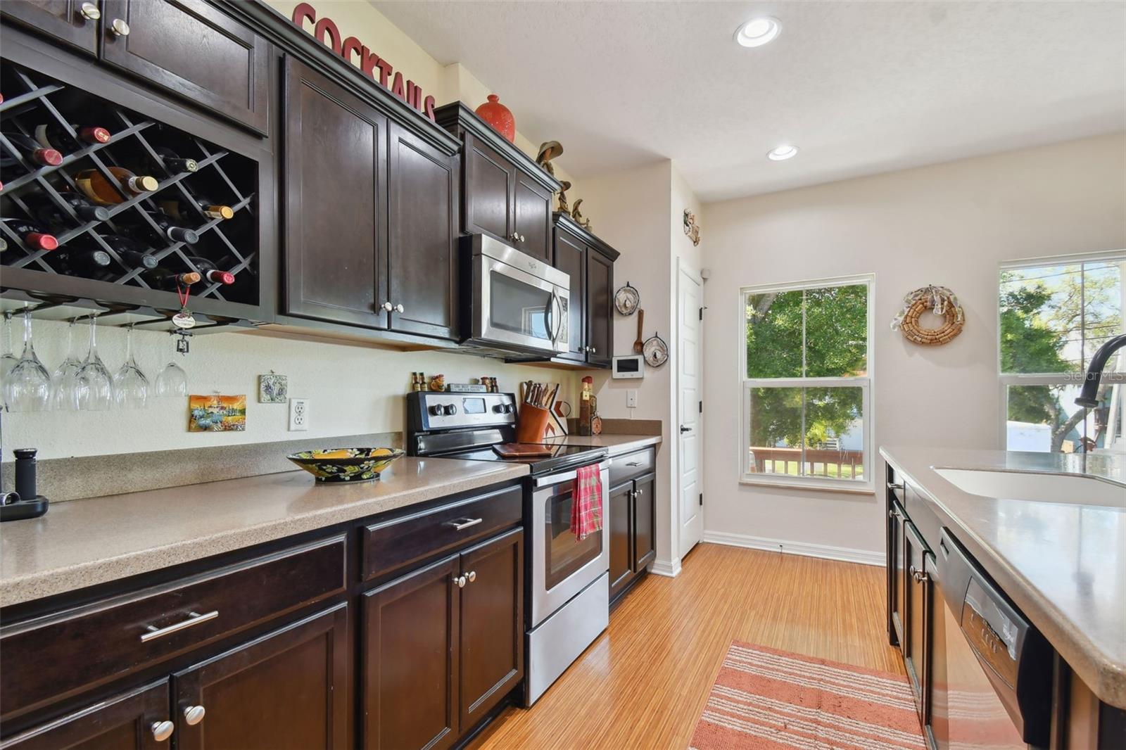395 ULELAH AVE