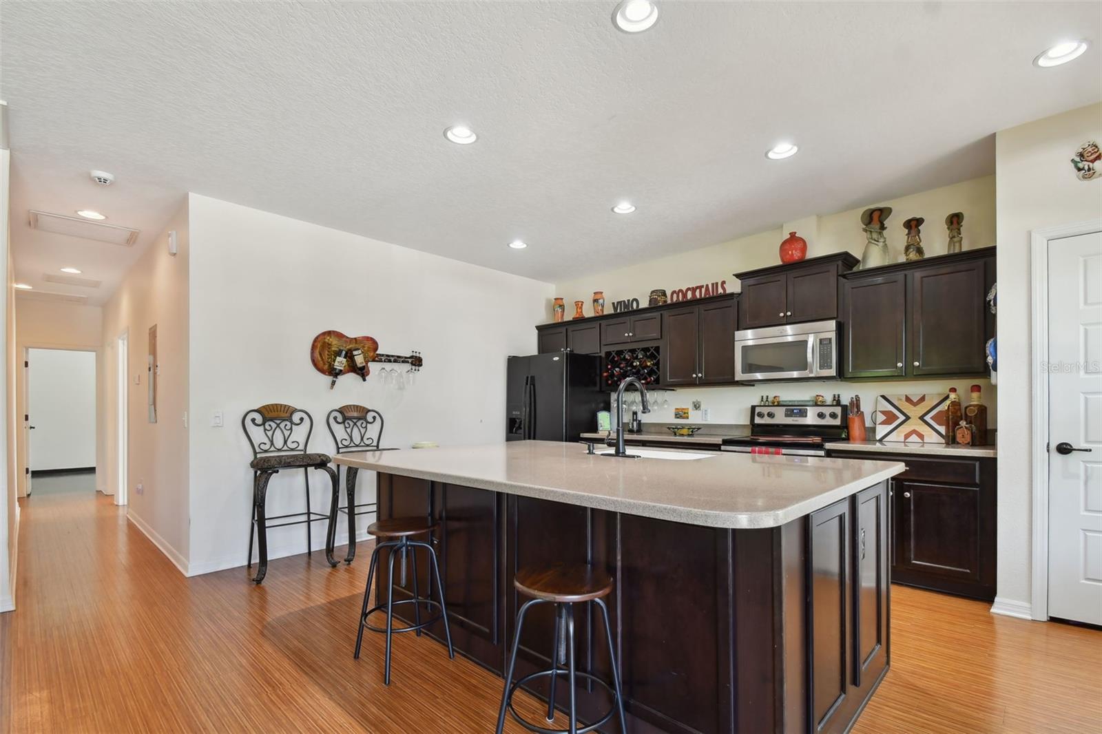 395 ULELAH AVE