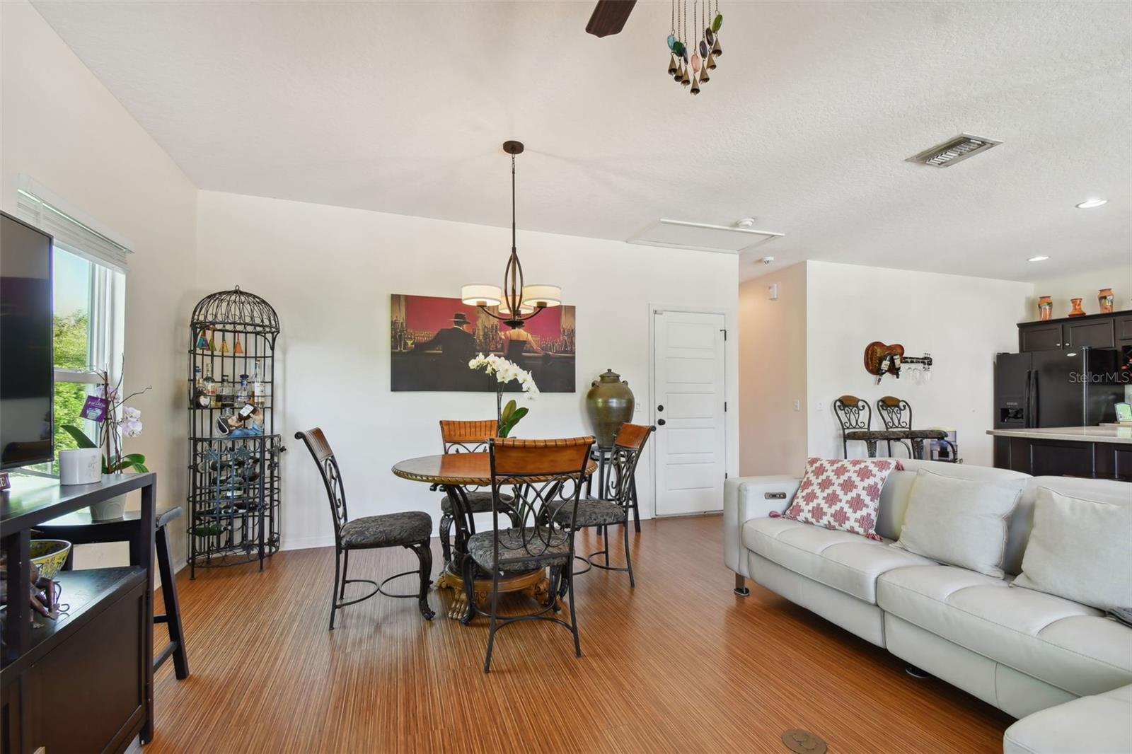 395 ULELAH AVE